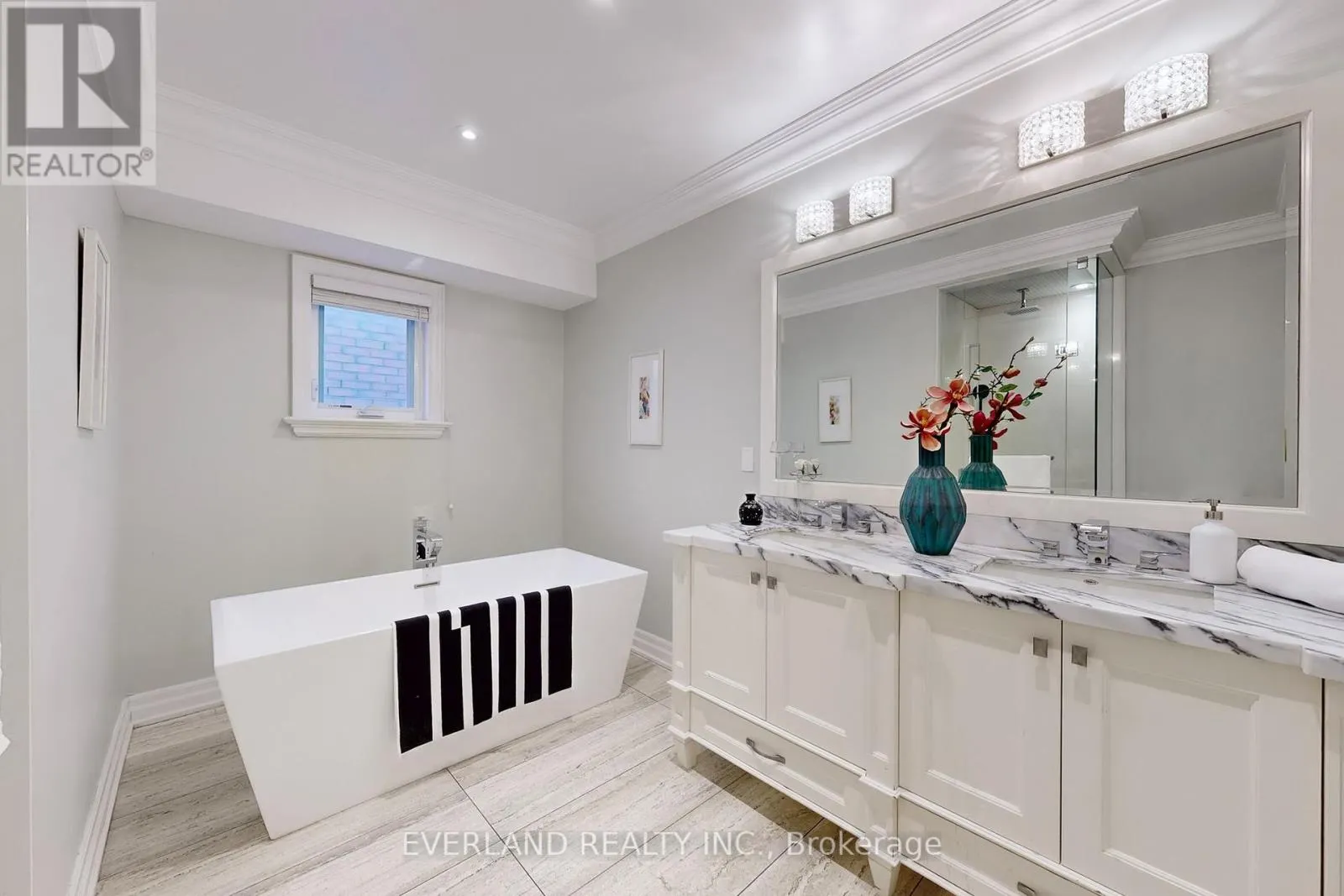 160B FINCH AVENUE E