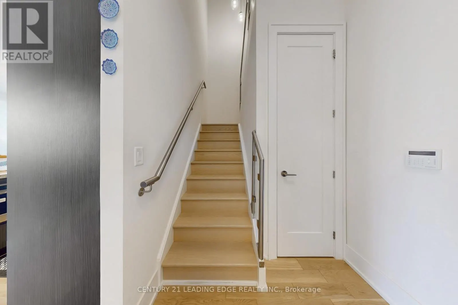 115 - 25 ADRA GRADO WAY