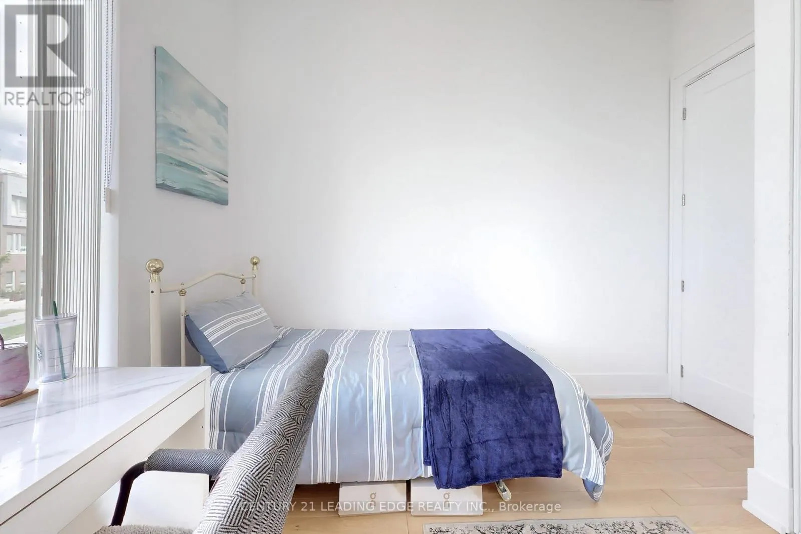 115 - 25 ADRA GRADO WAY