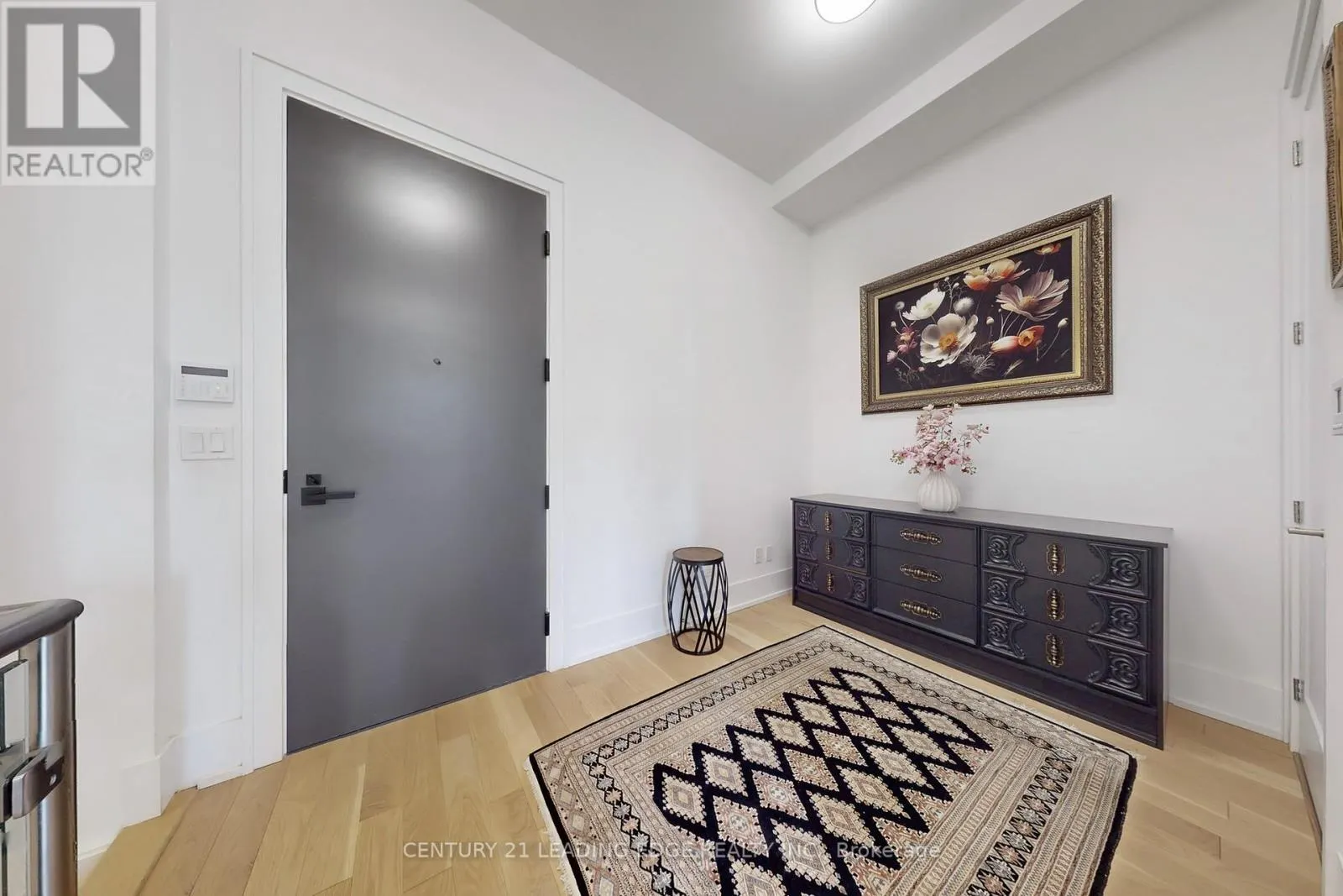 115 - 25 ADRA GRADO WAY