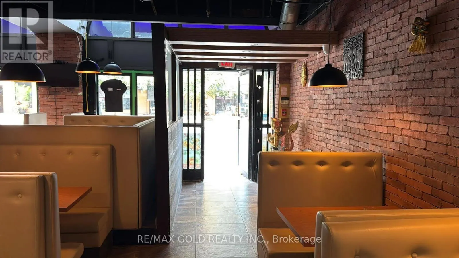 791 KING STREET W