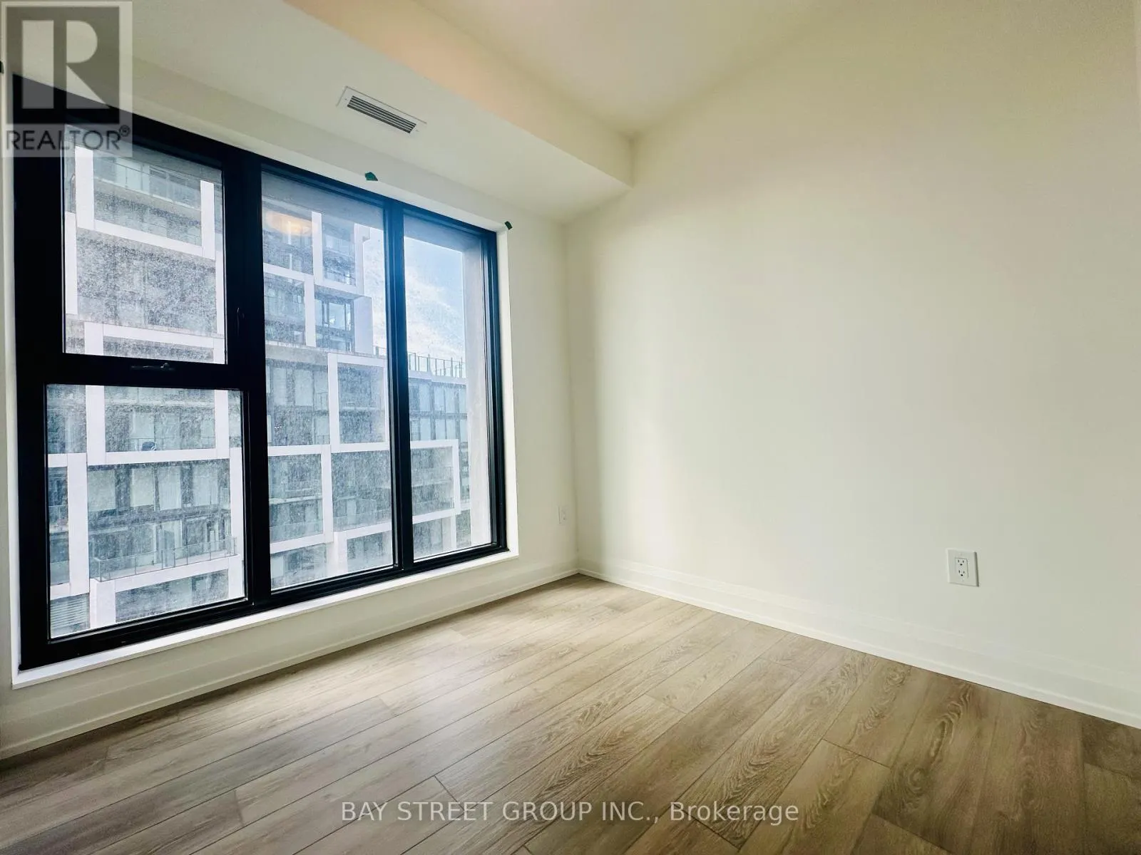 1003 - 20 SOUDAN AVENUE
