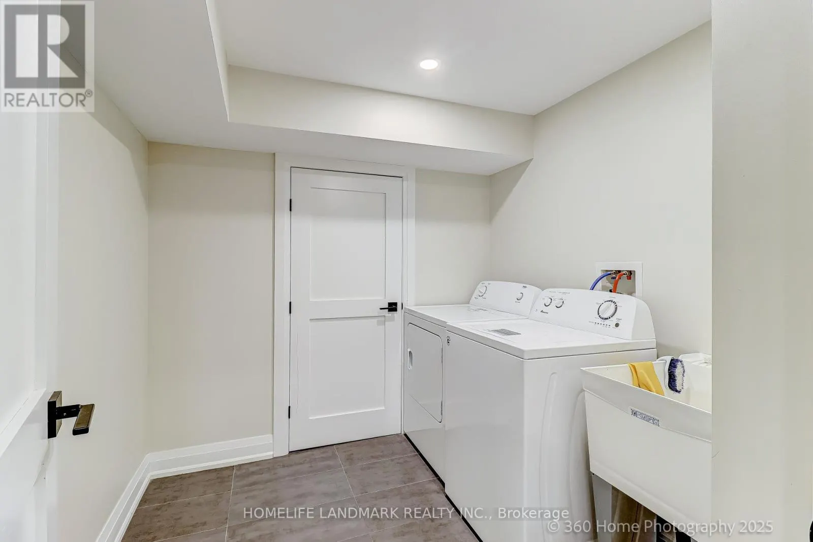 24 EVANSTON DRIVE
