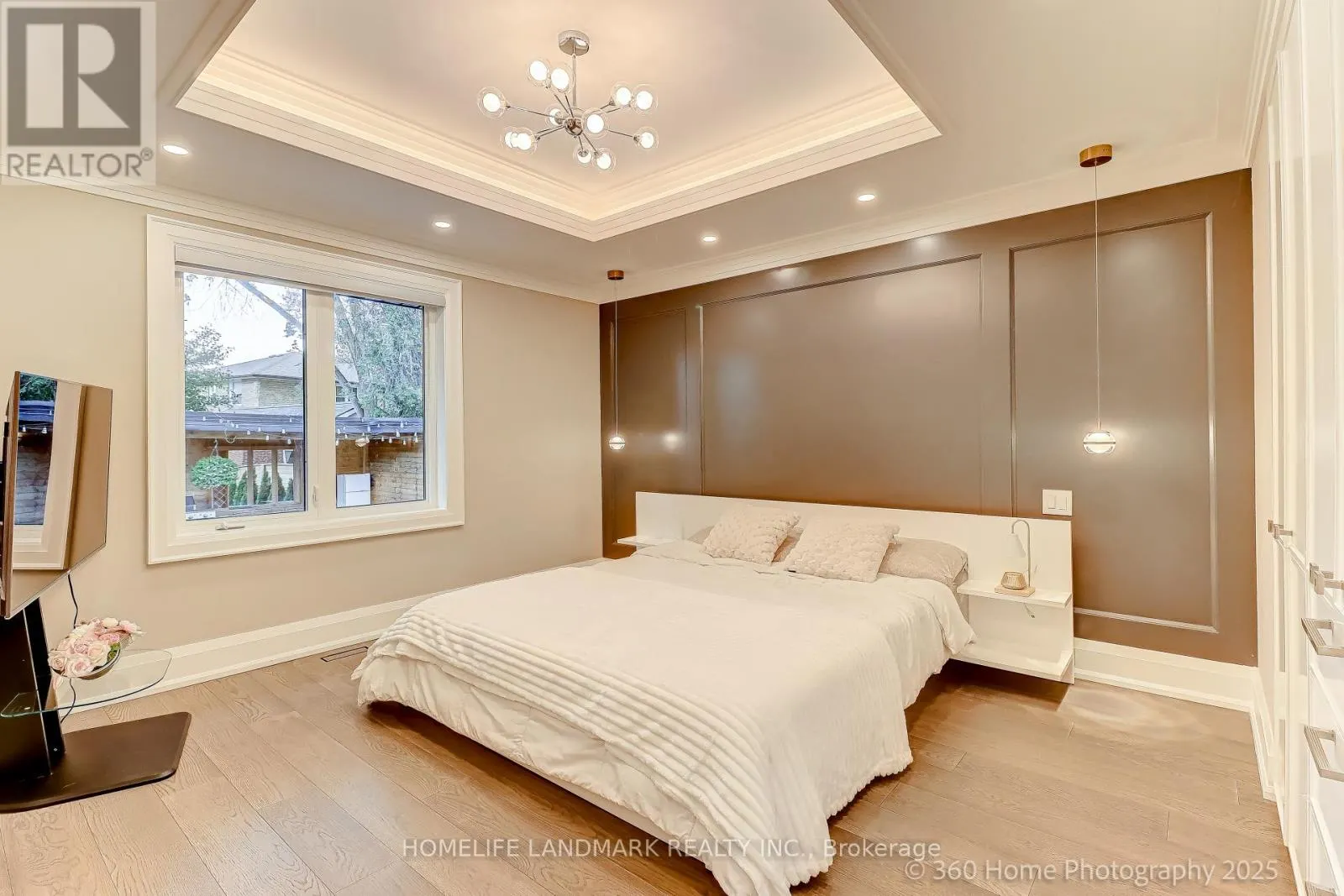 24 EVANSTON DRIVE
