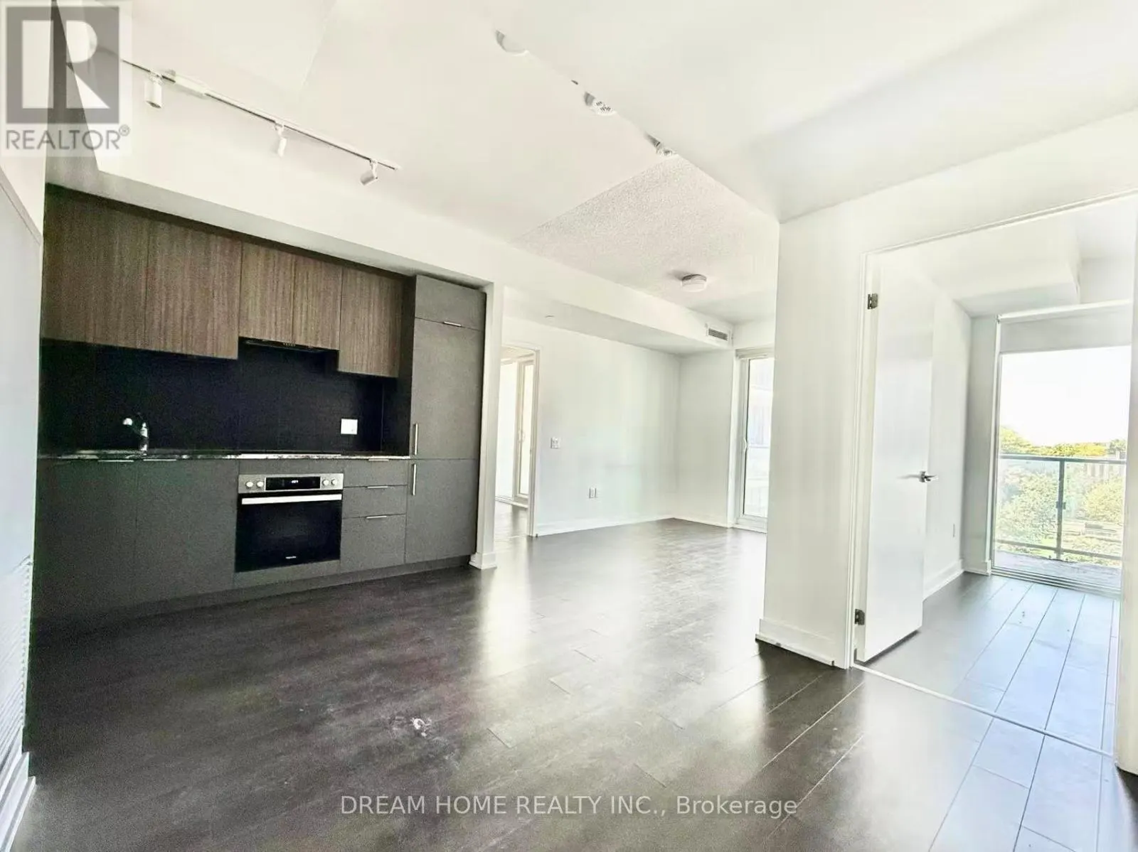 403 - 50 O'NEILL ROAD