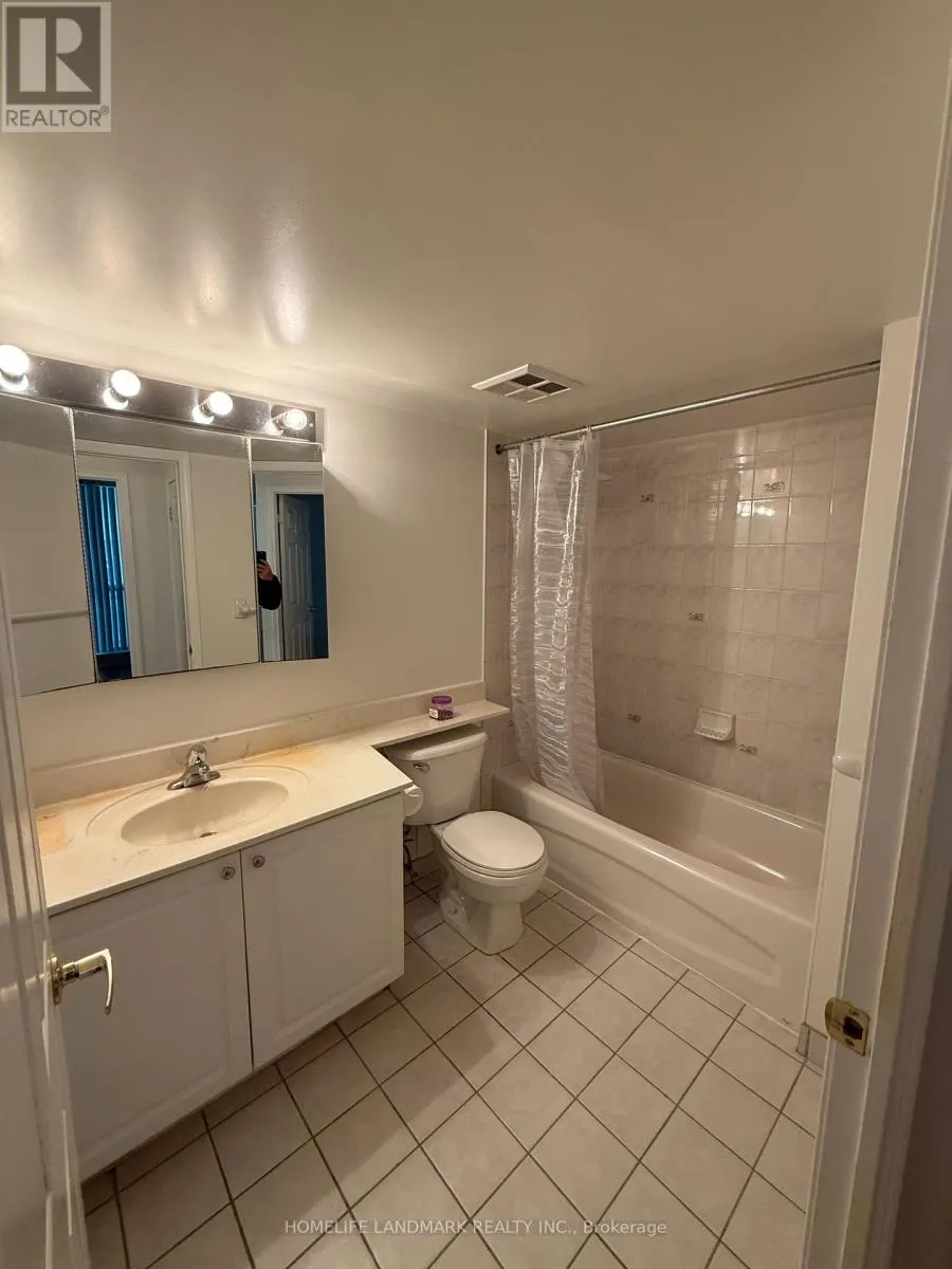 215 - 28 OLIVE AVENUE