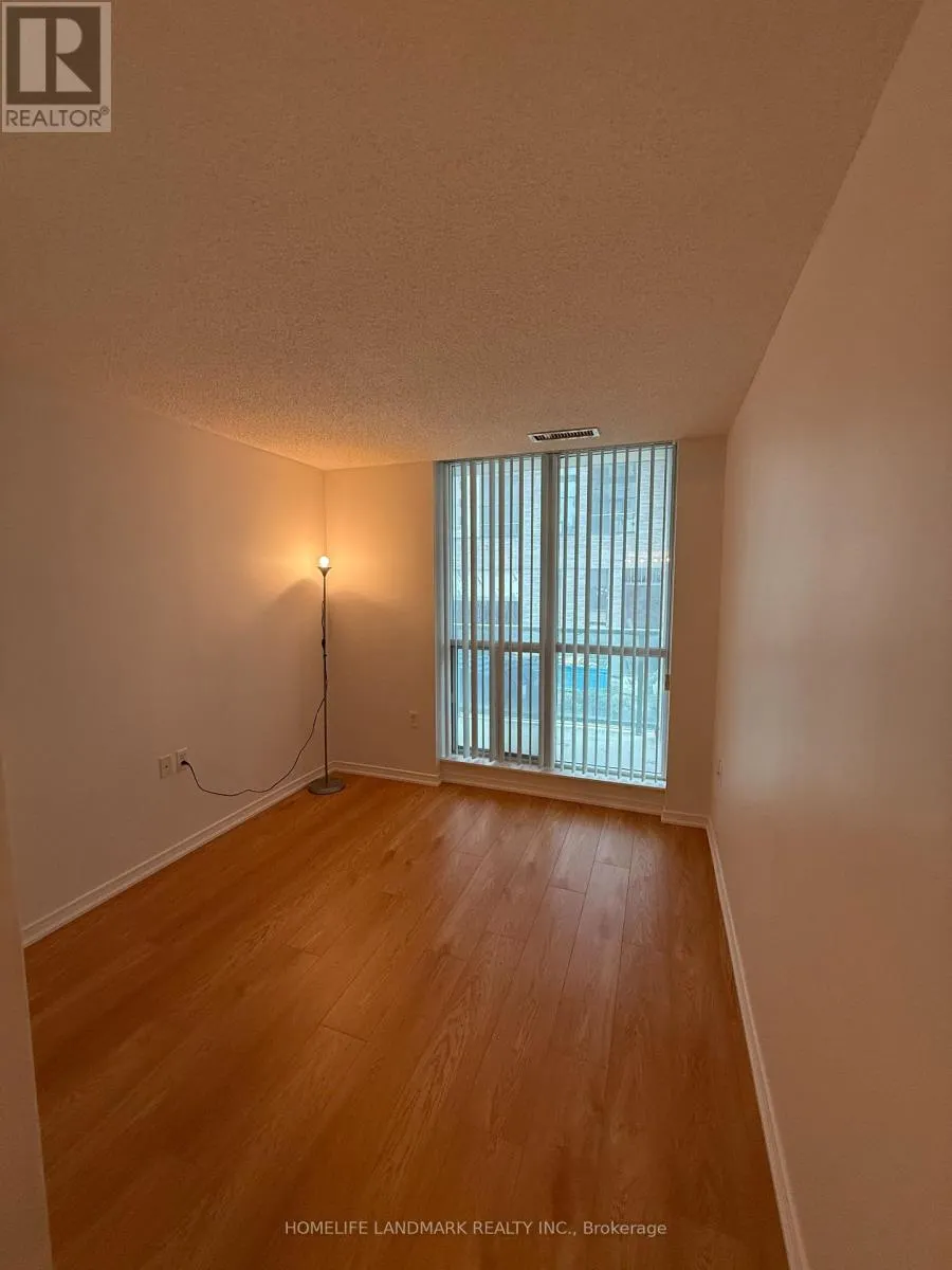 215 - 28 OLIVE AVENUE