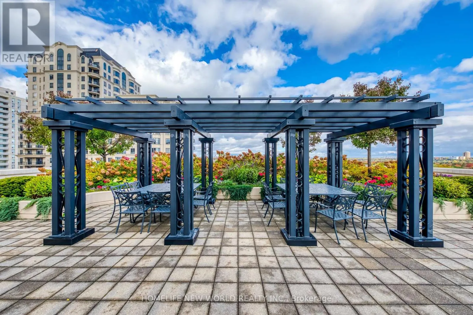 531 - 650 SHEPPARD AVENUE E