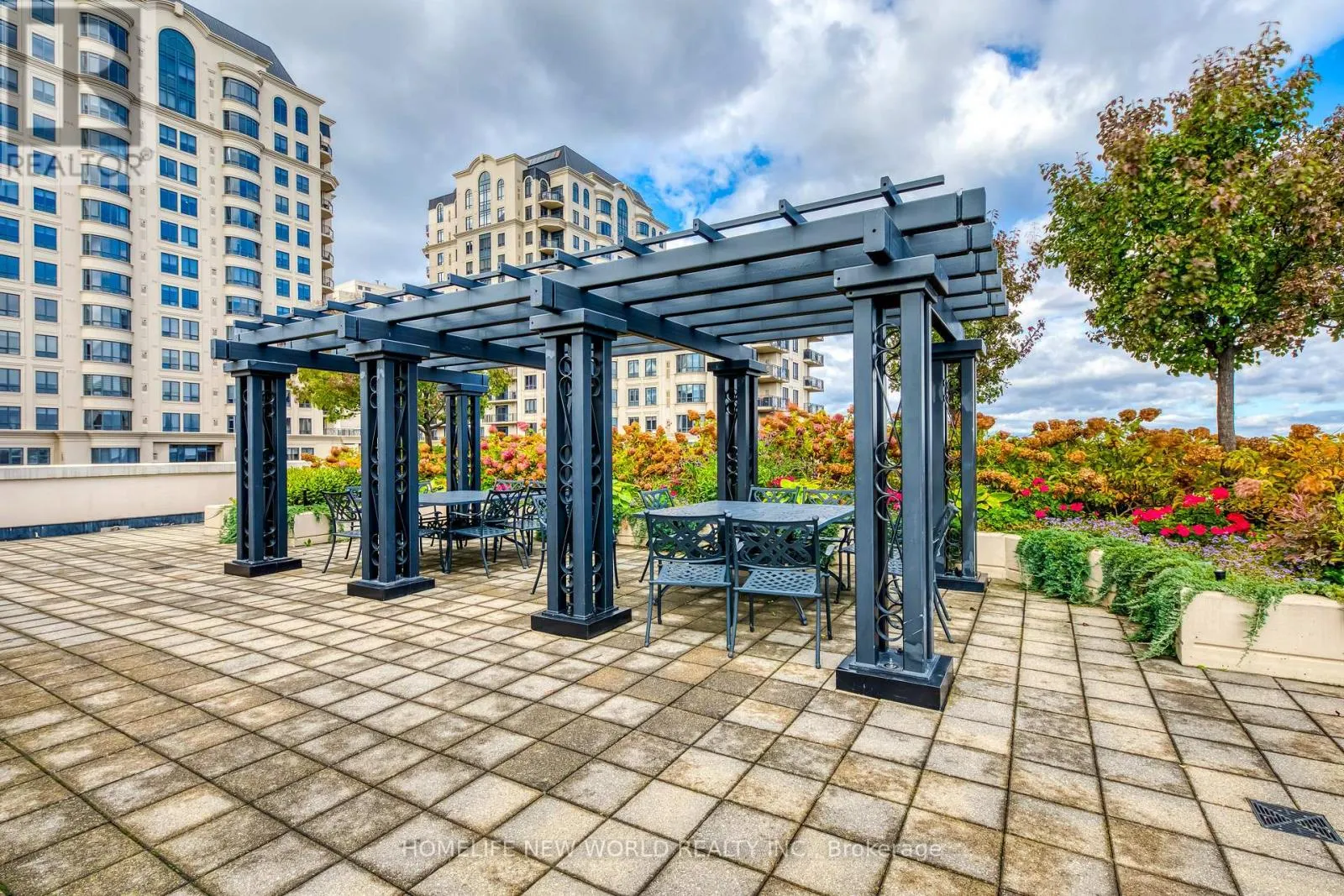 531 - 650 SHEPPARD AVENUE E