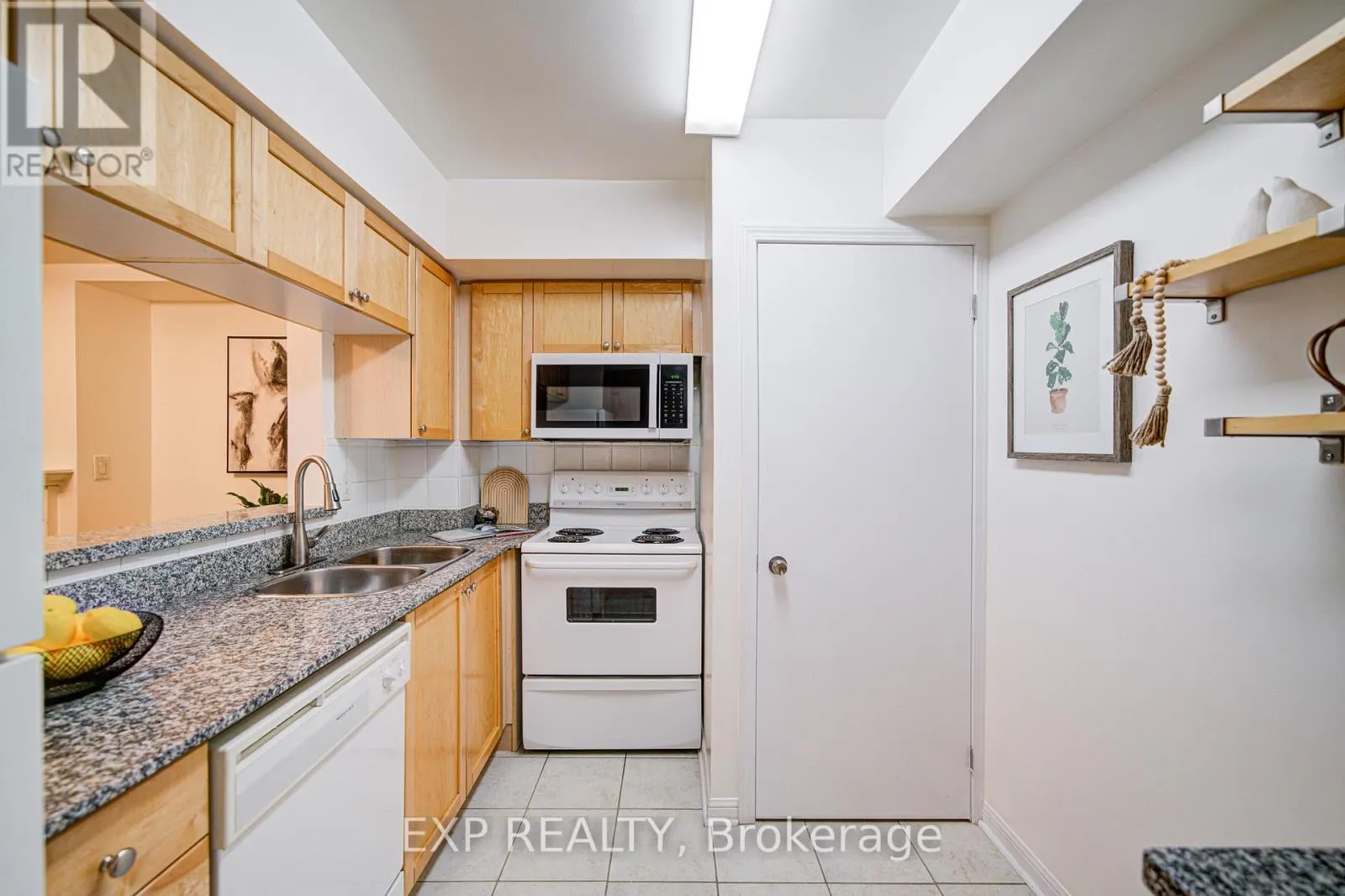 146 - 3 EVERSON DRIVE