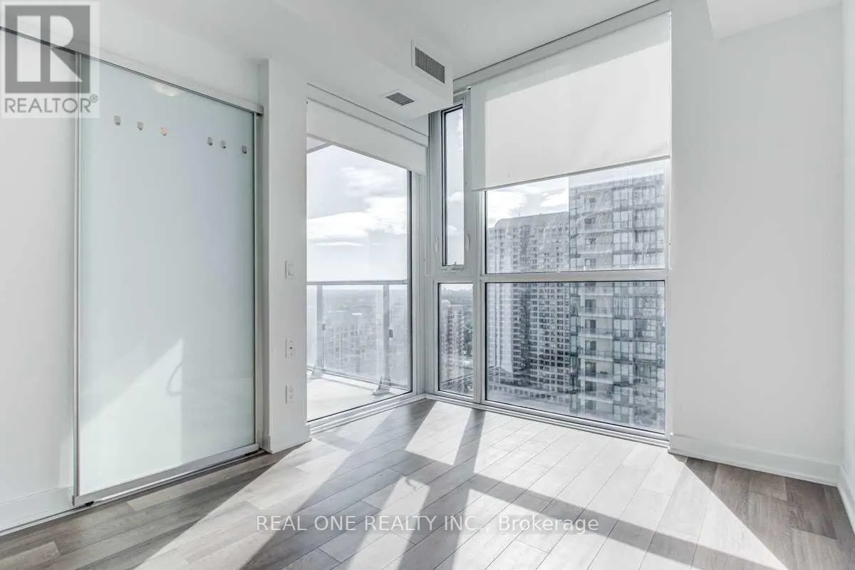 2210 - 5180 YONGE STREET