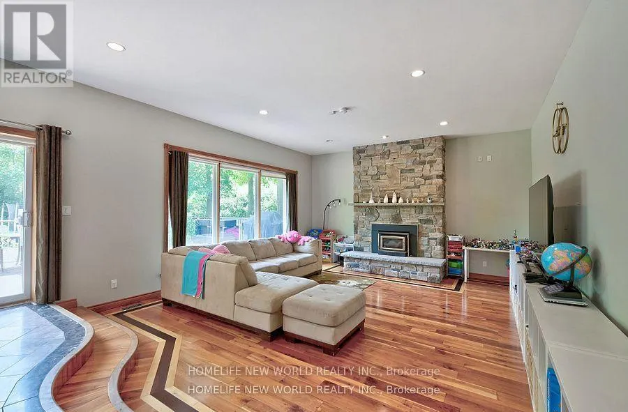 7 SULGRAVE CRESCENT
