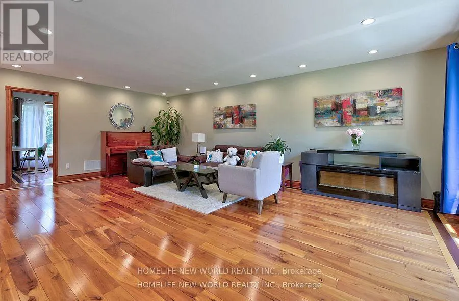 7 SULGRAVE CRESCENT