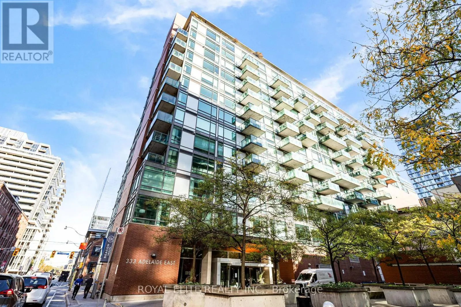 307 - 218 KING STREET E