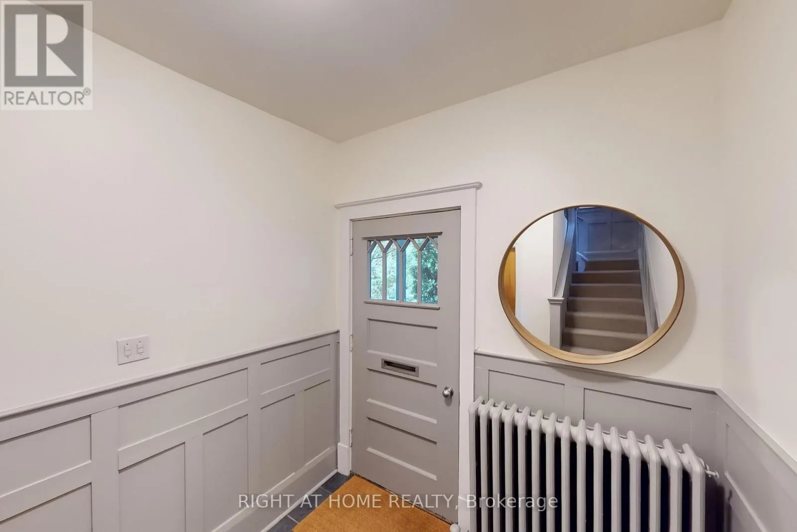 20 MCMASTER AVENUE