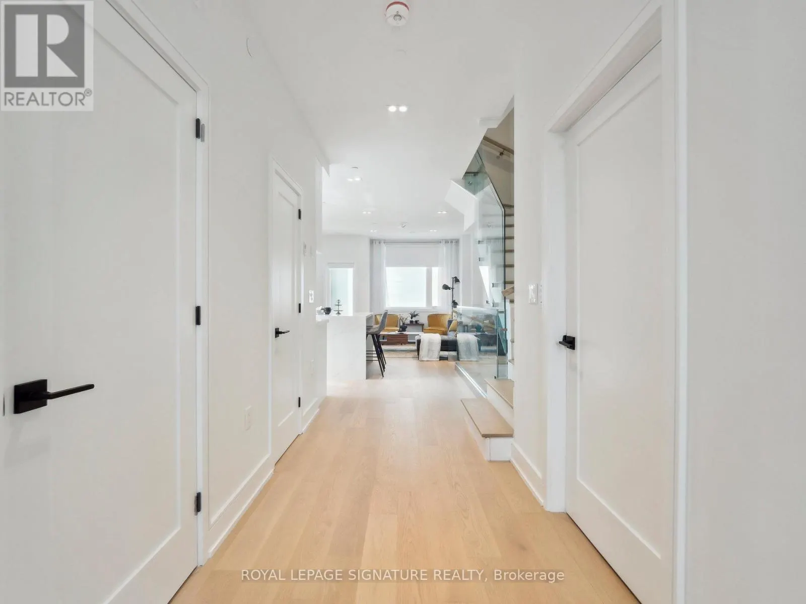 1 FLAX FIELD LANE