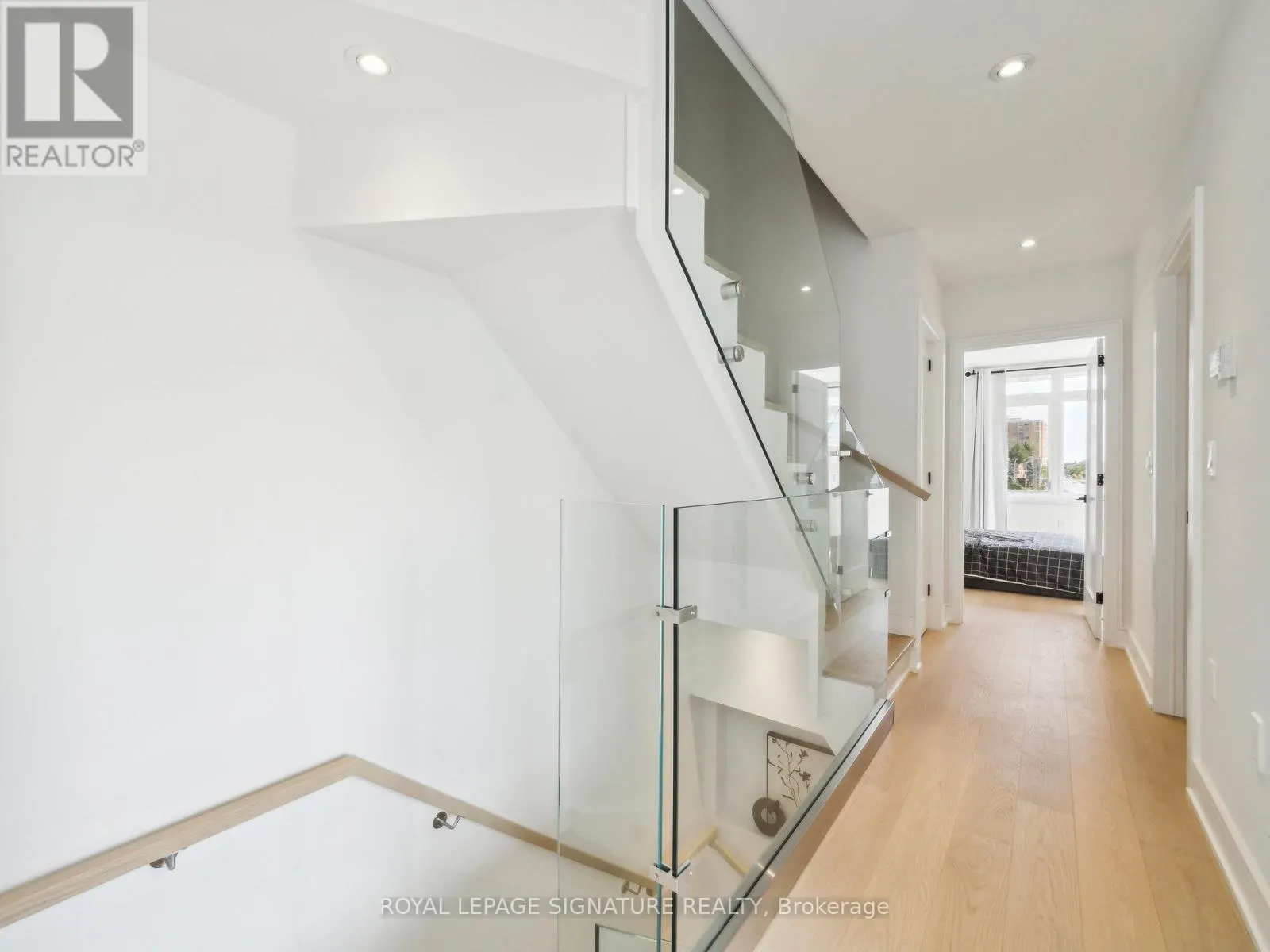 1 FLAX FIELD LANE