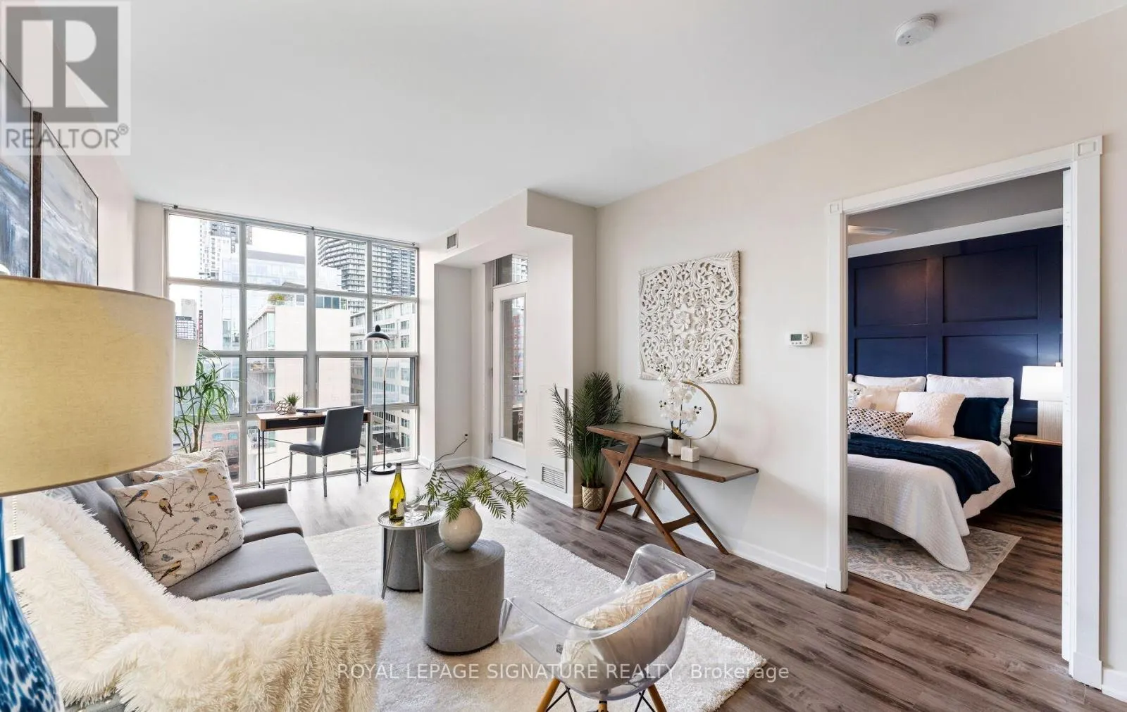 1112 - 438 RICHMOND STREET W