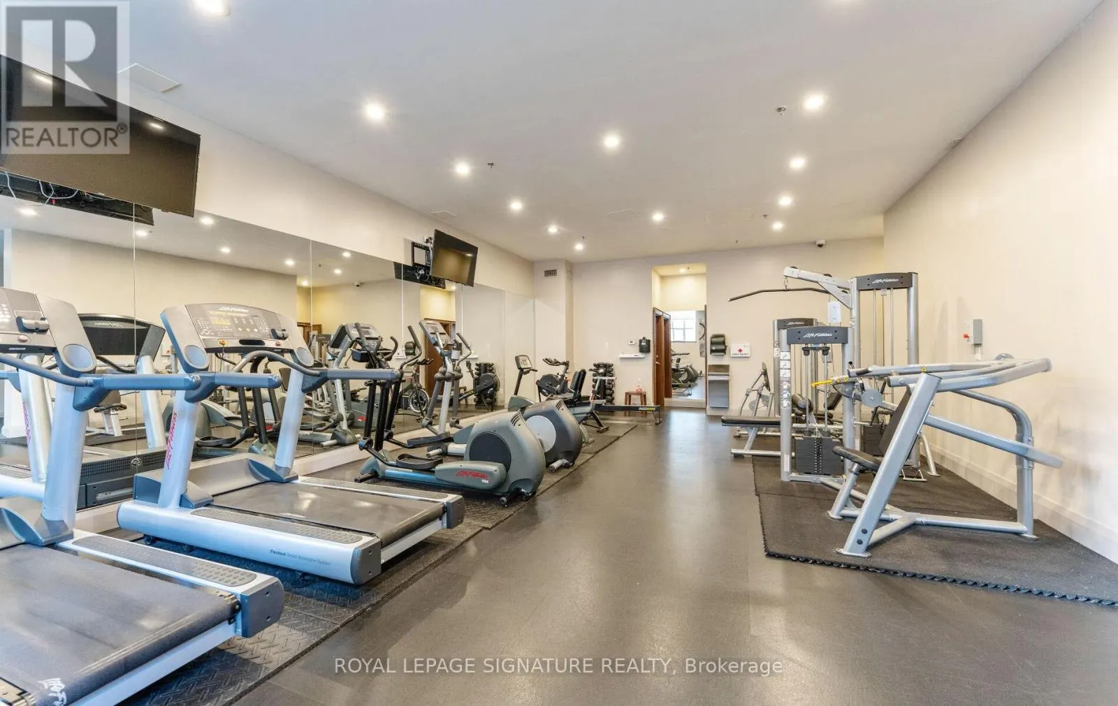 1112 - 438 RICHMOND STREET W