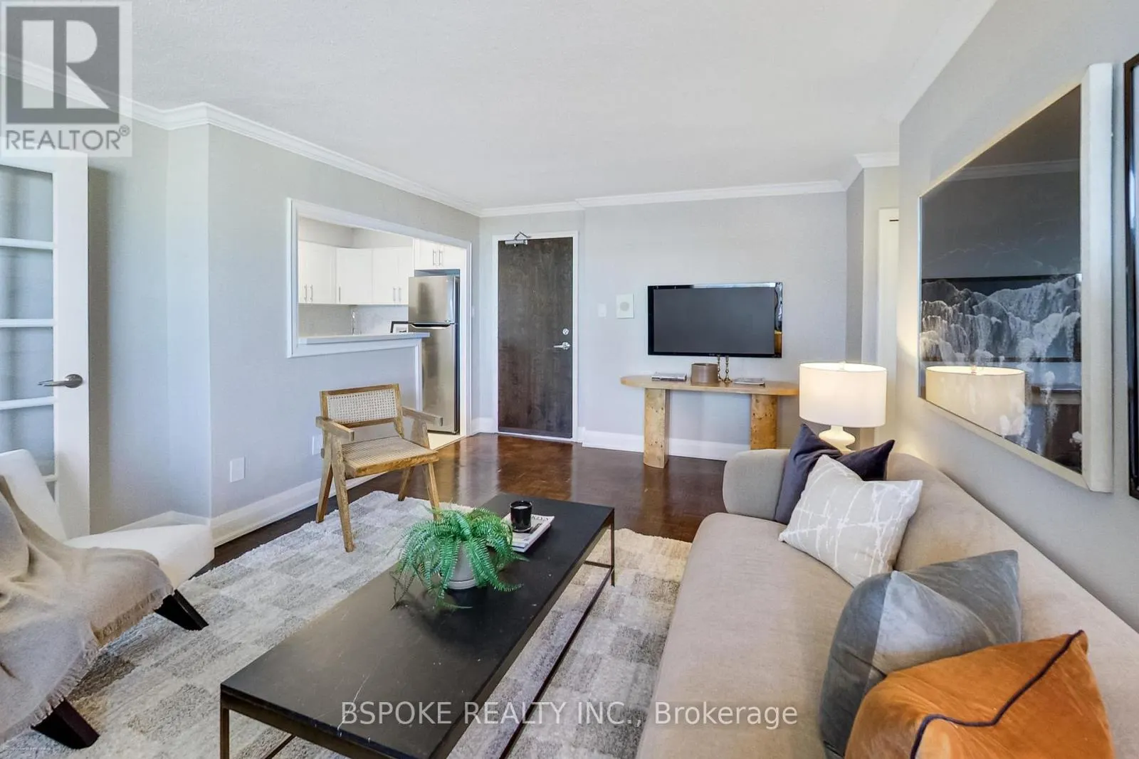 601 - 5949 YONGE STREET