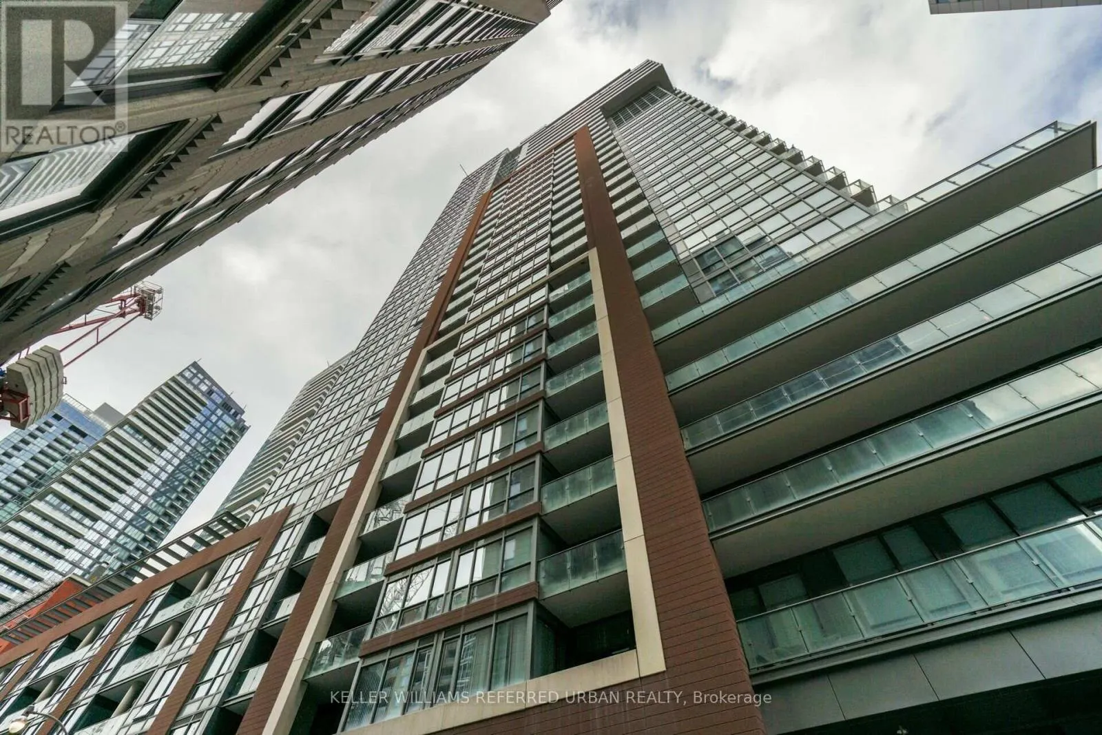 212 - 8 MERCER STREET