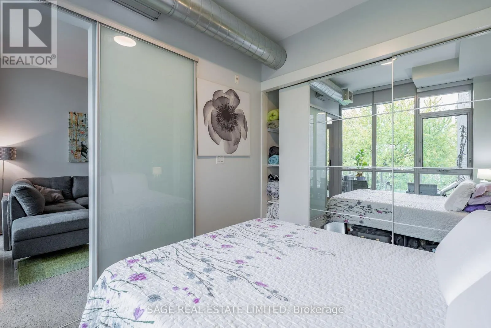 511 - 510 KING STREET E