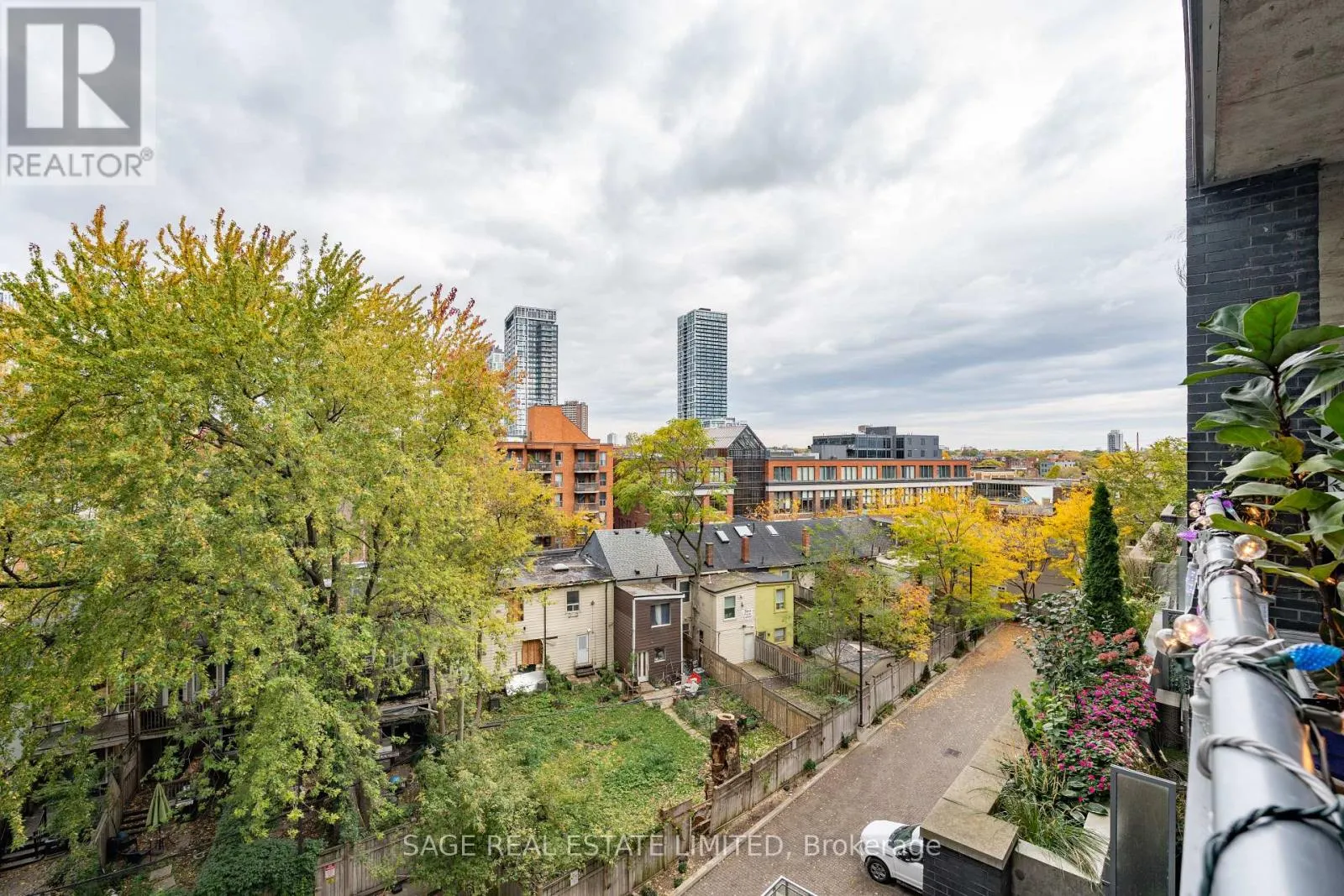 511 - 510 KING STREET E