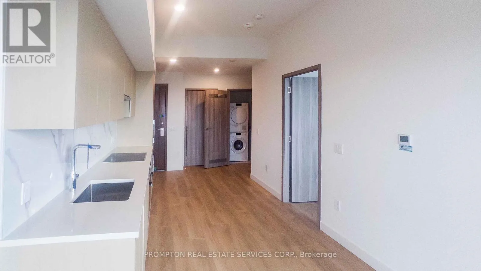5112 - 3 CONCORD CITYPLACE WAY