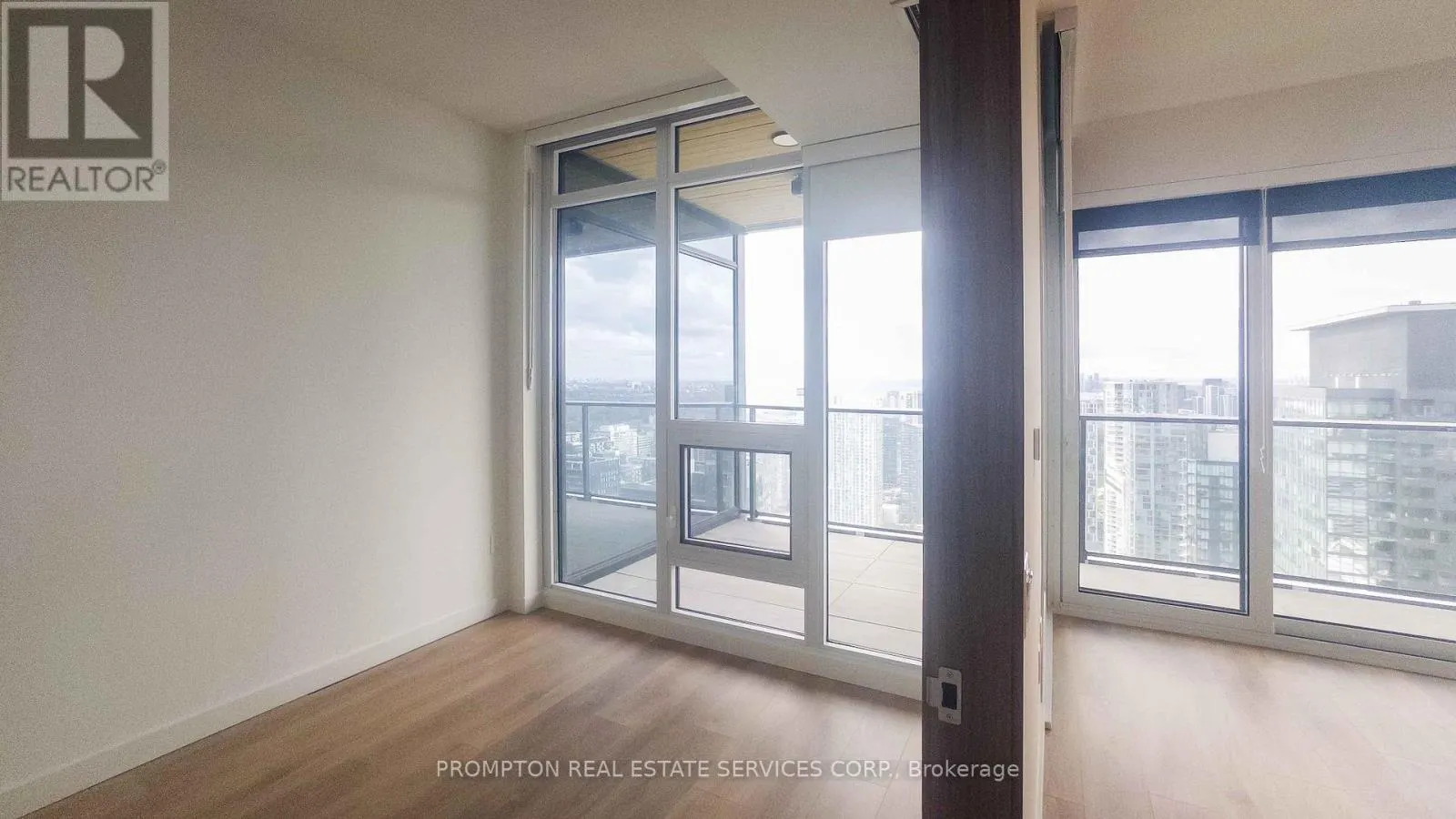 5112 - 3 CONCORD CITYPLACE WAY
