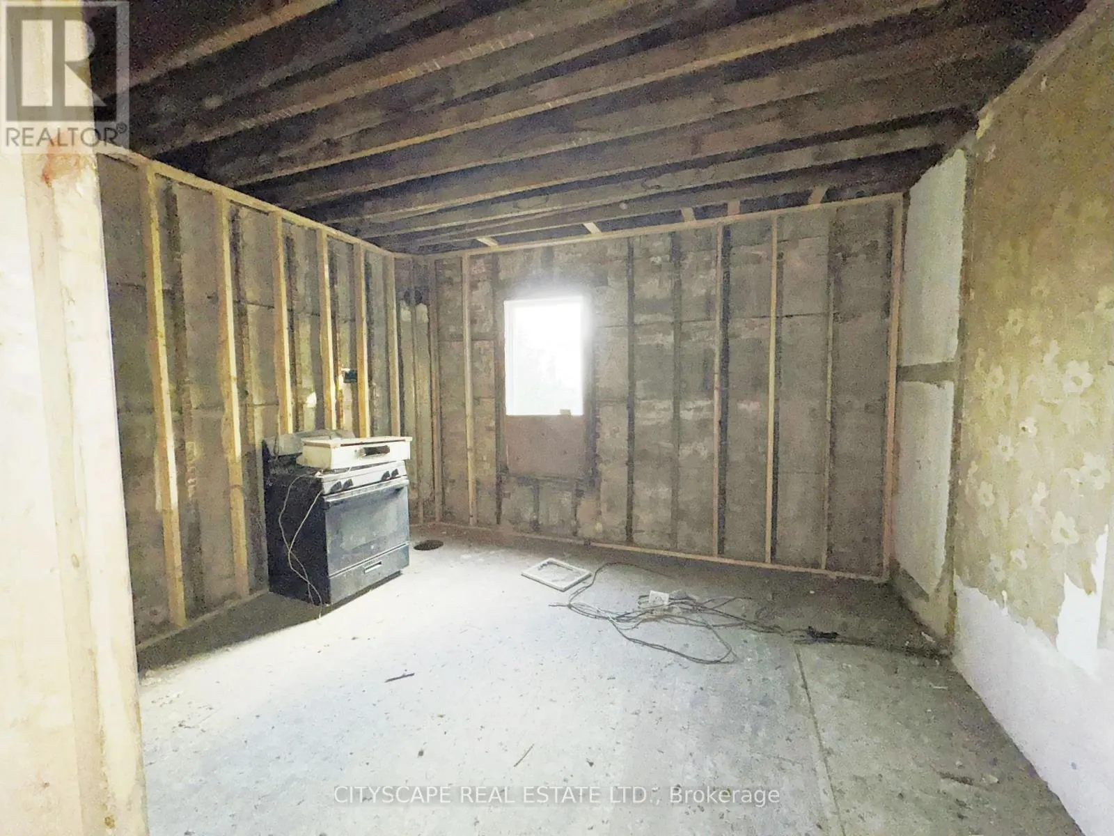 319 CRAWFORD STREET