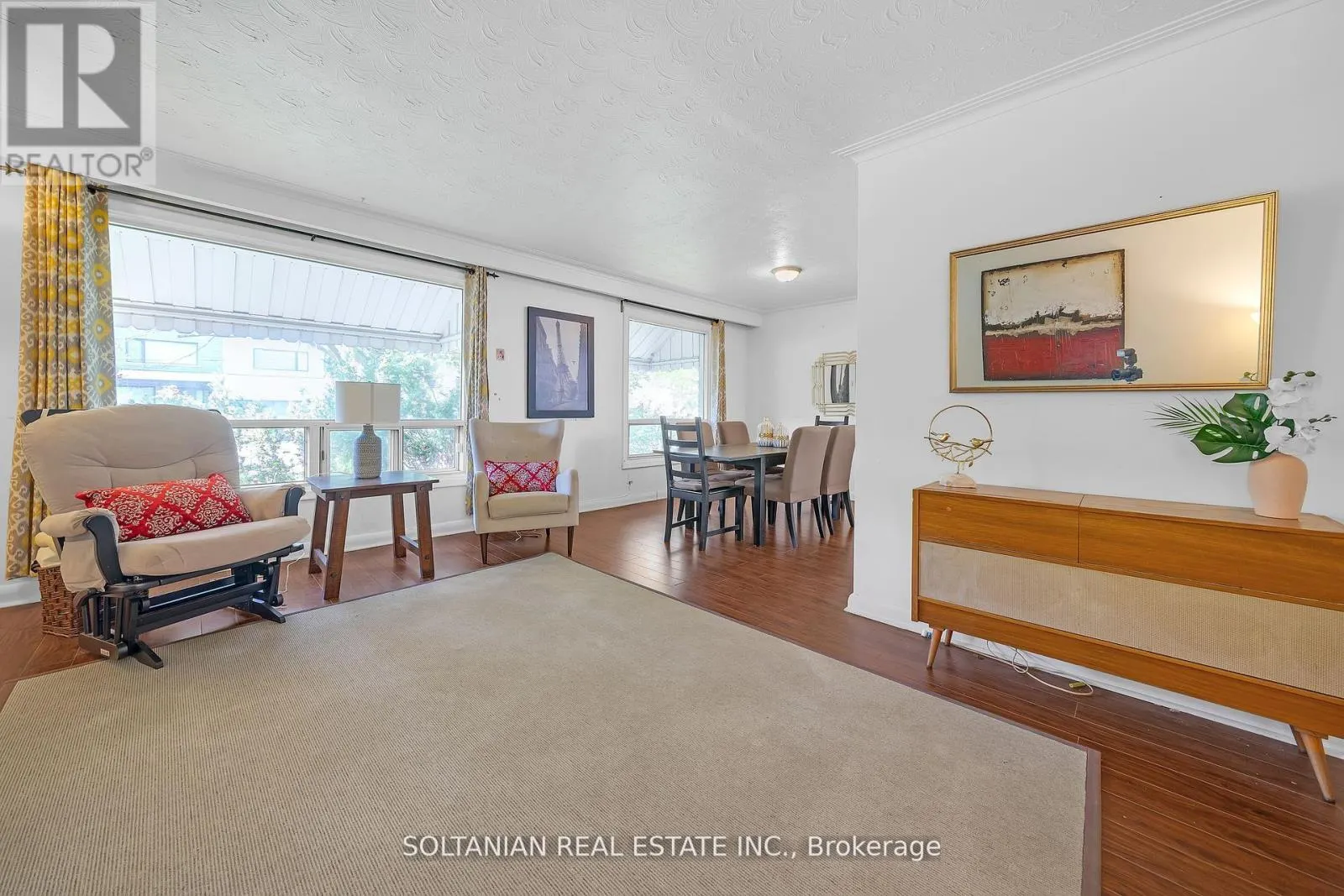 183 MAXOME AVENUE