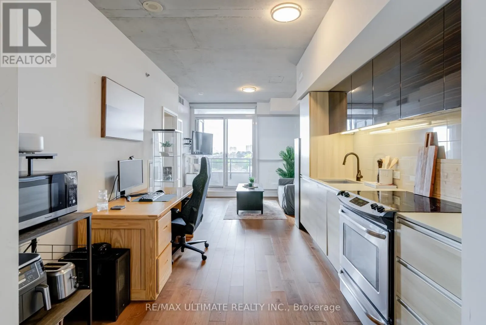 808 - 20 MINOWAN MIIKAN LANE