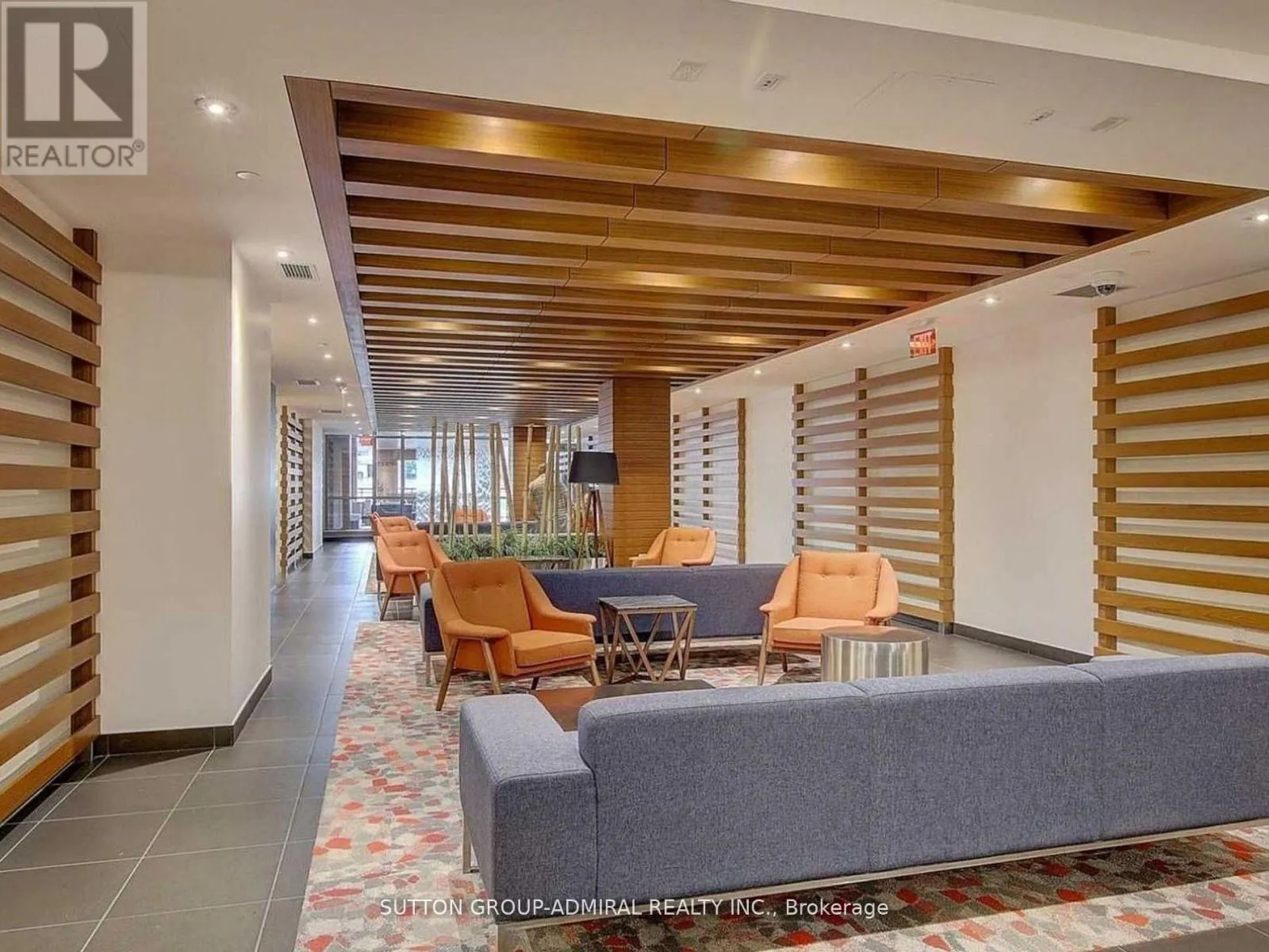 1710 - 21 ICEBOAT TERRACE