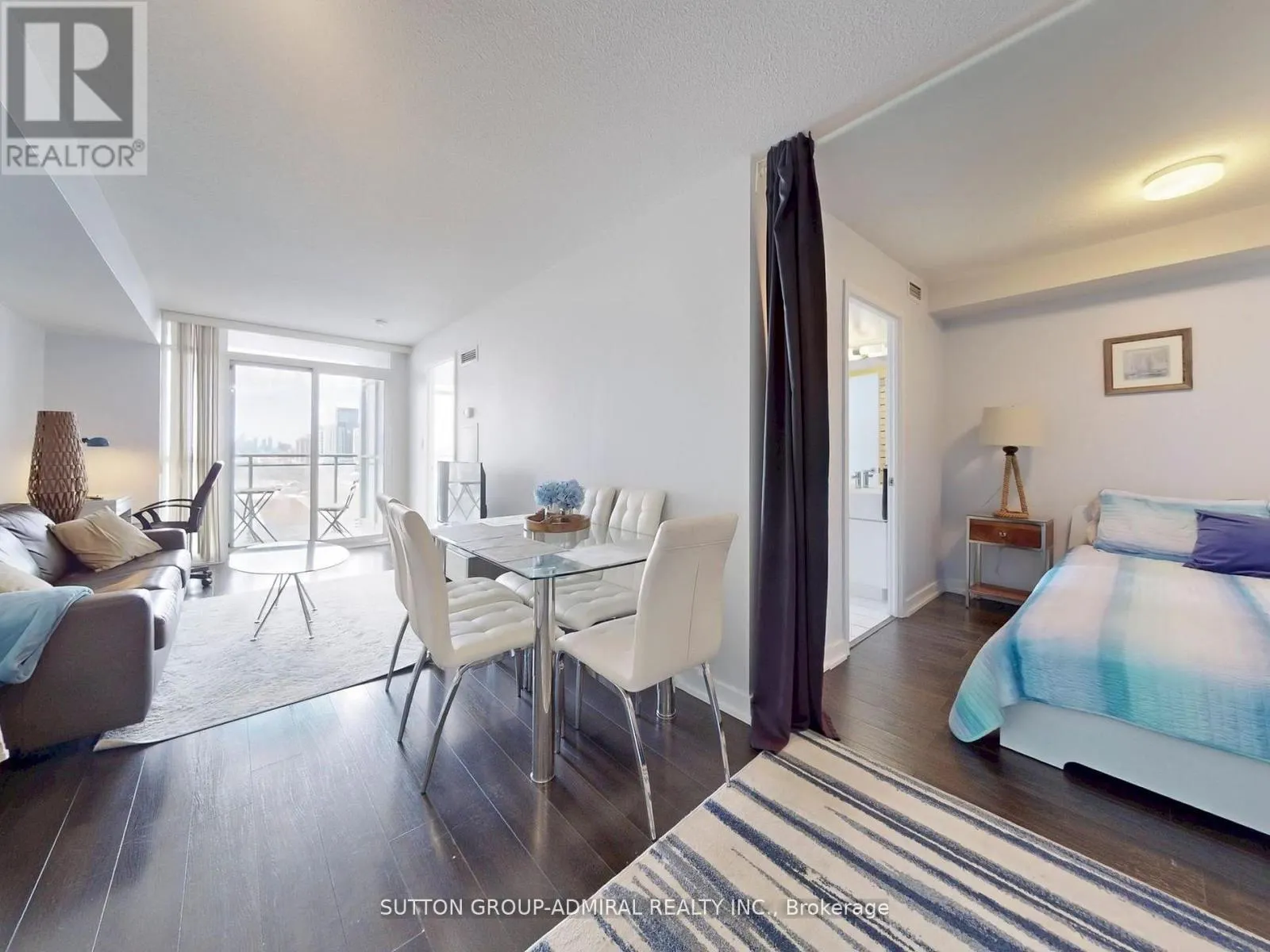1710 - 21 ICEBOAT TERRACE