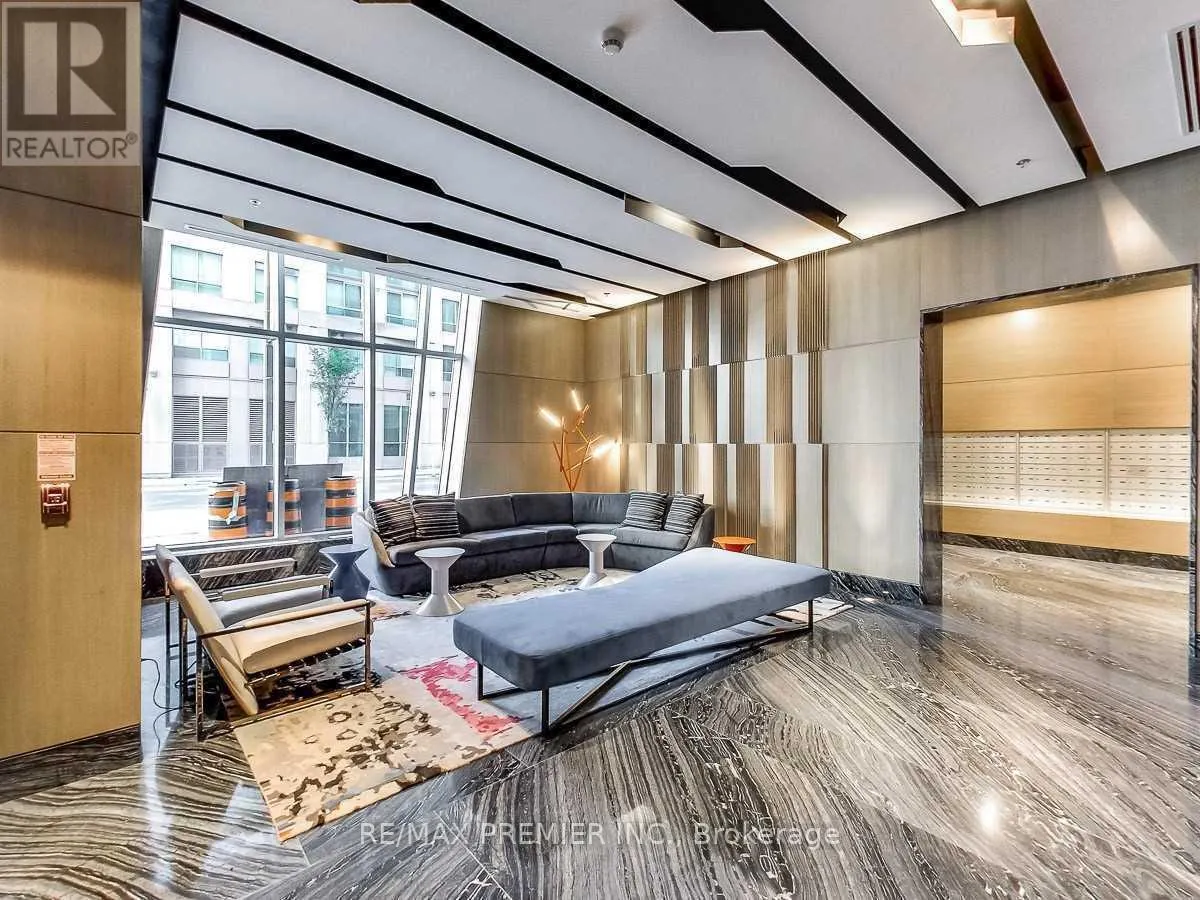 402 - 199 RICHMOND STREET W