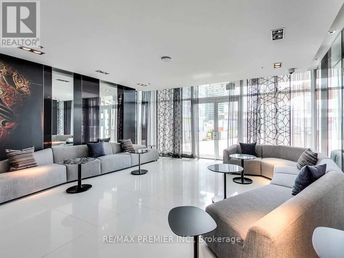 402 - 199 RICHMOND STREET W