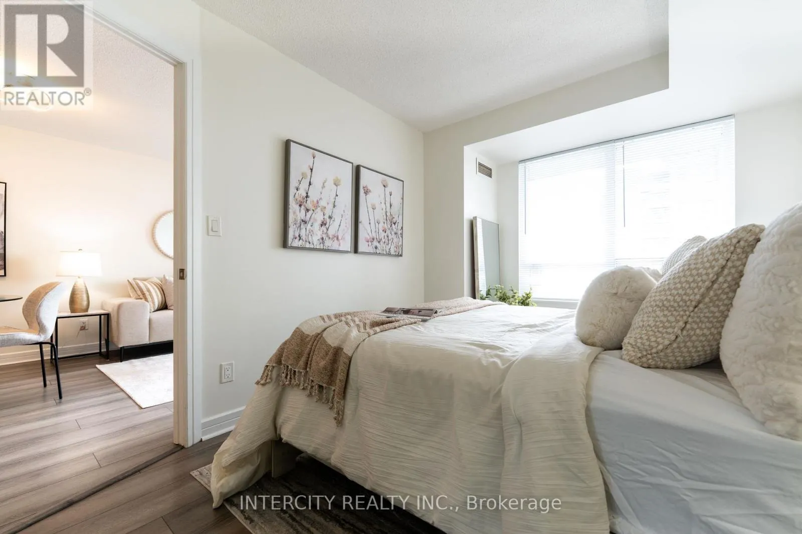 1706 - 16 HARRISON GARDEN BOULEVARD
