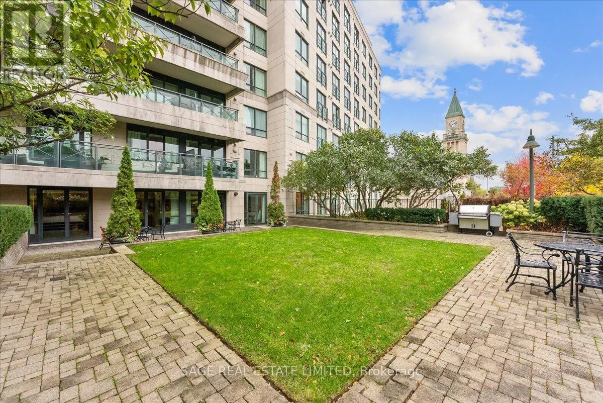 711 - 20 SCRIVENER SQUARE