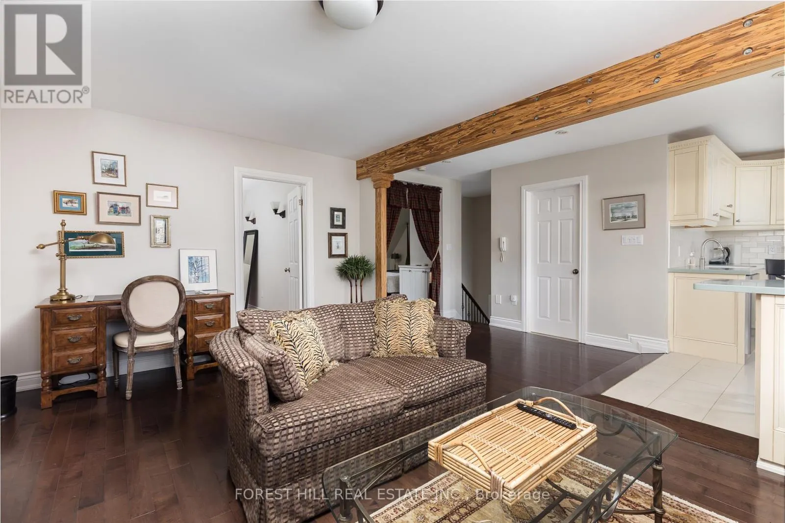 UNIT 5 - 105 BALMORAL AVENUE