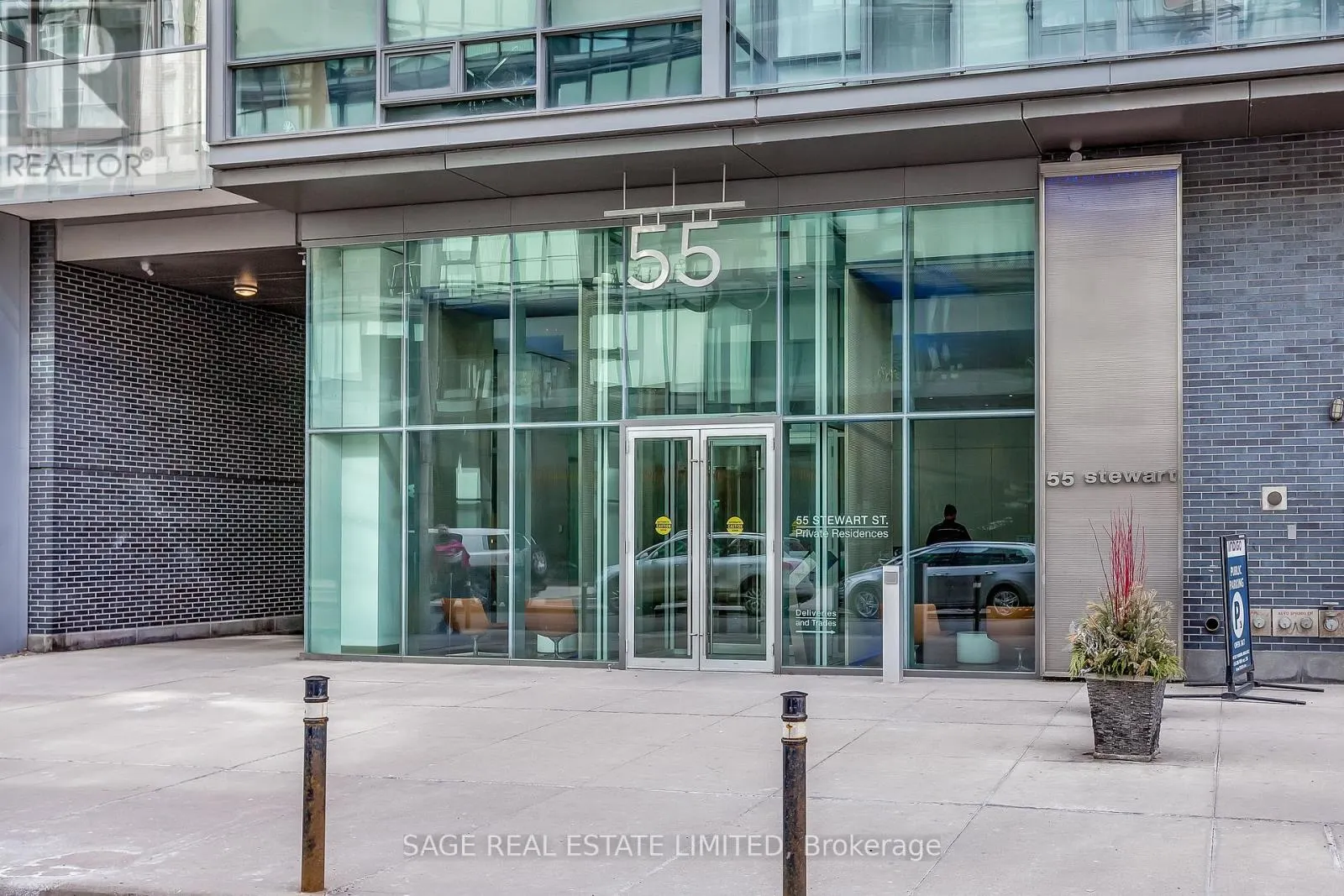 633 - 55 STEWART STREET