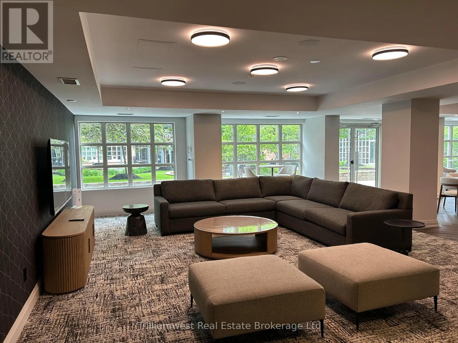 1712 - 85 EAST LIBERTY STREET E, #1712