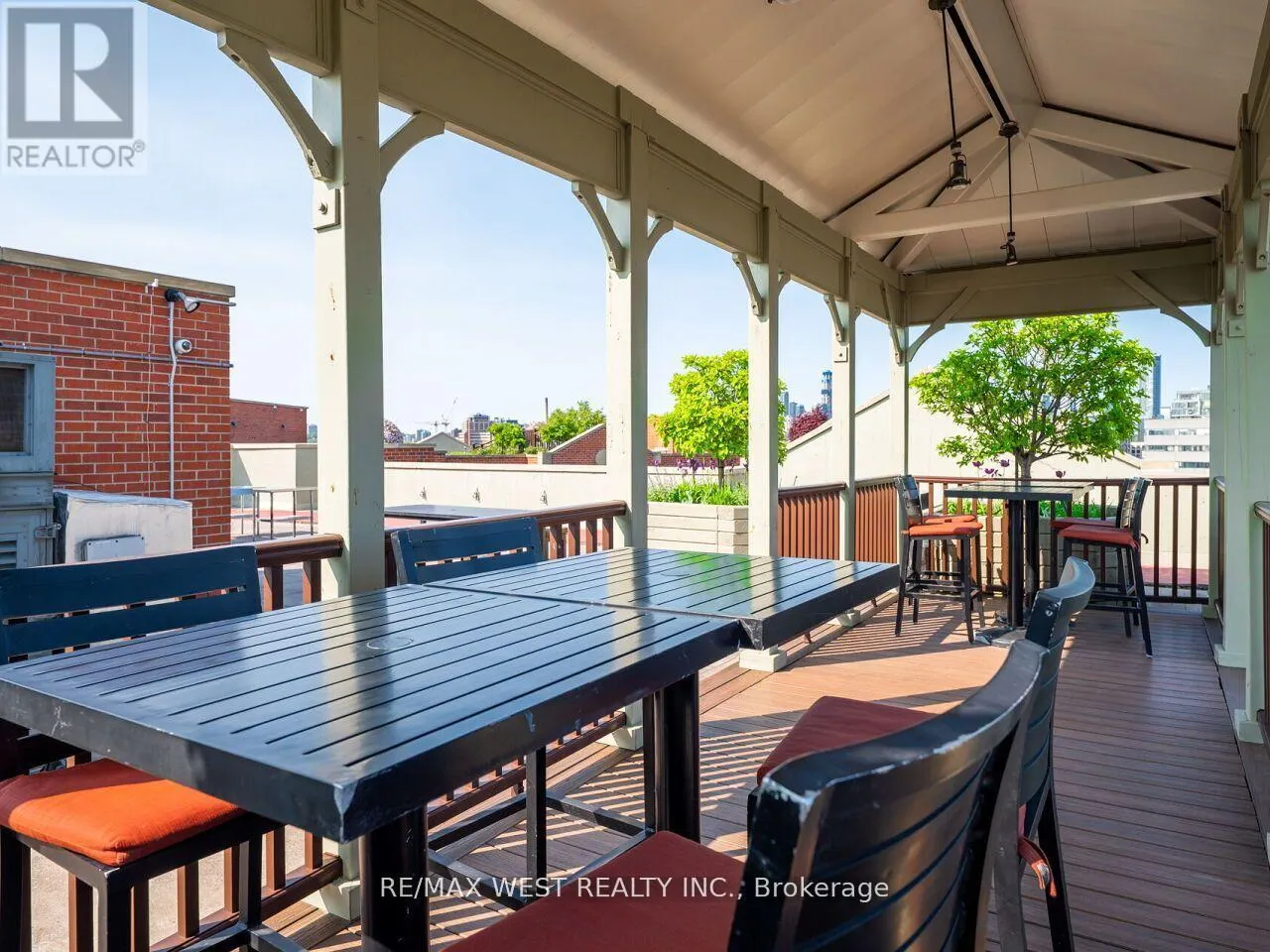 #12 B - 801 KING STREET W