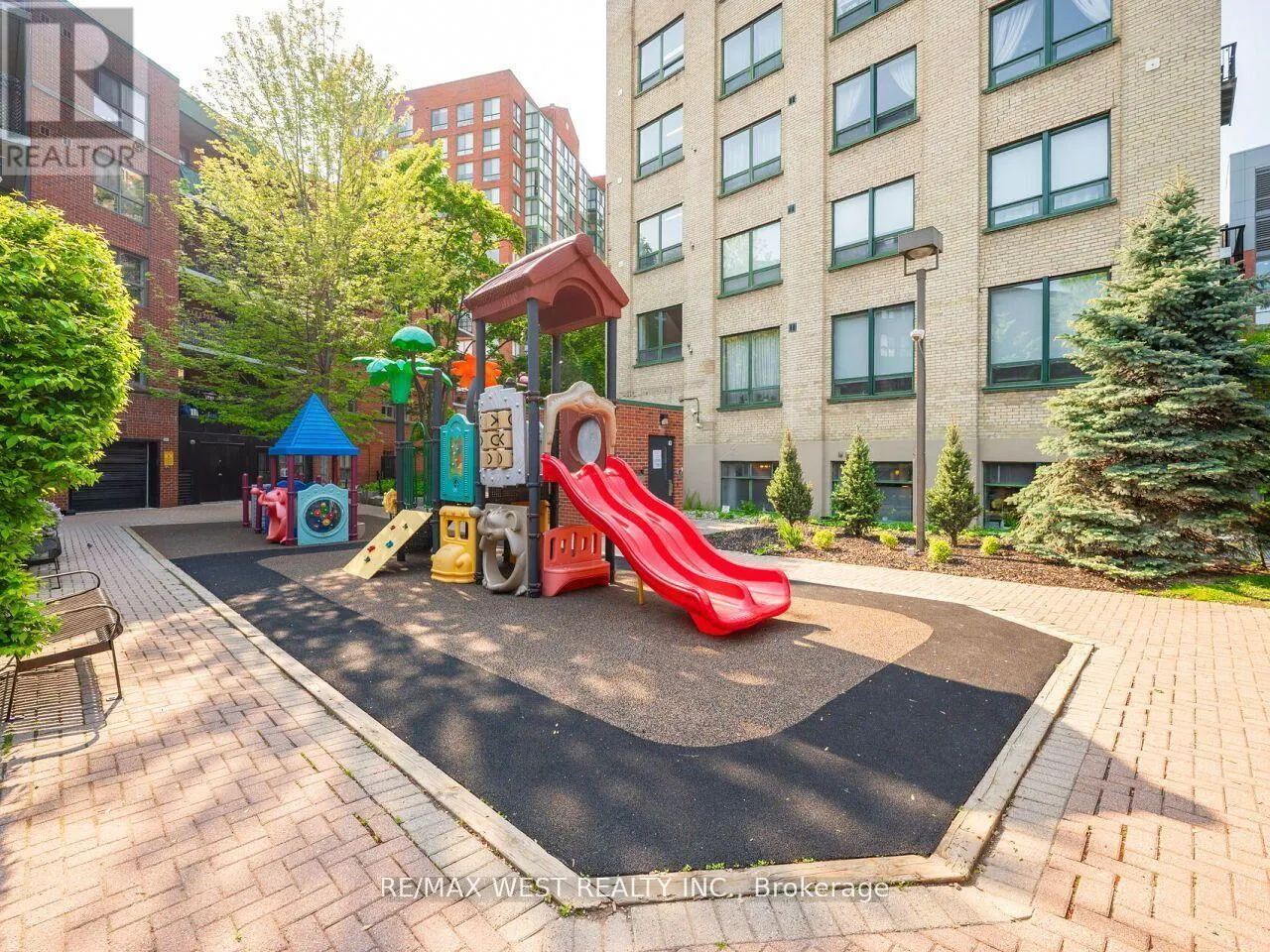 #12 B - 801 KING STREET W