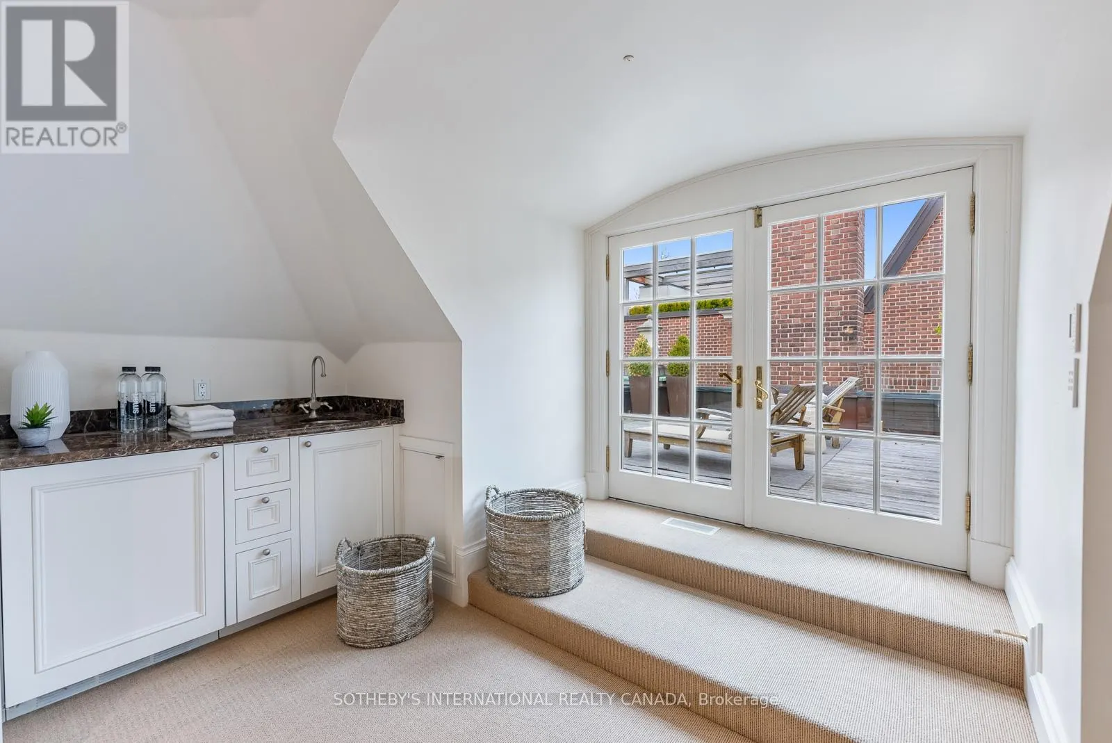 52 ROSEDALE ROAD