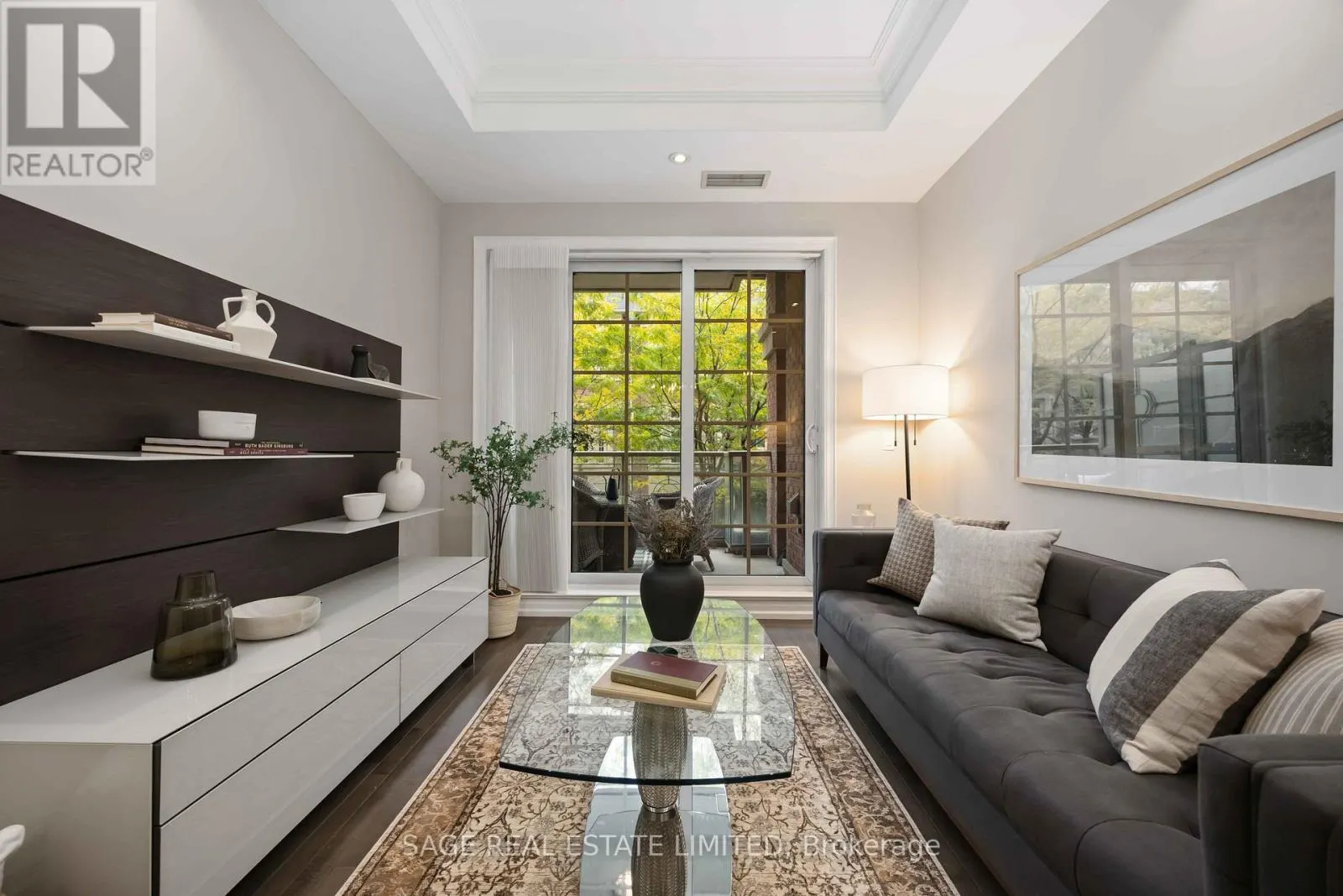 212 - 20 BURKEBROOK PLACE