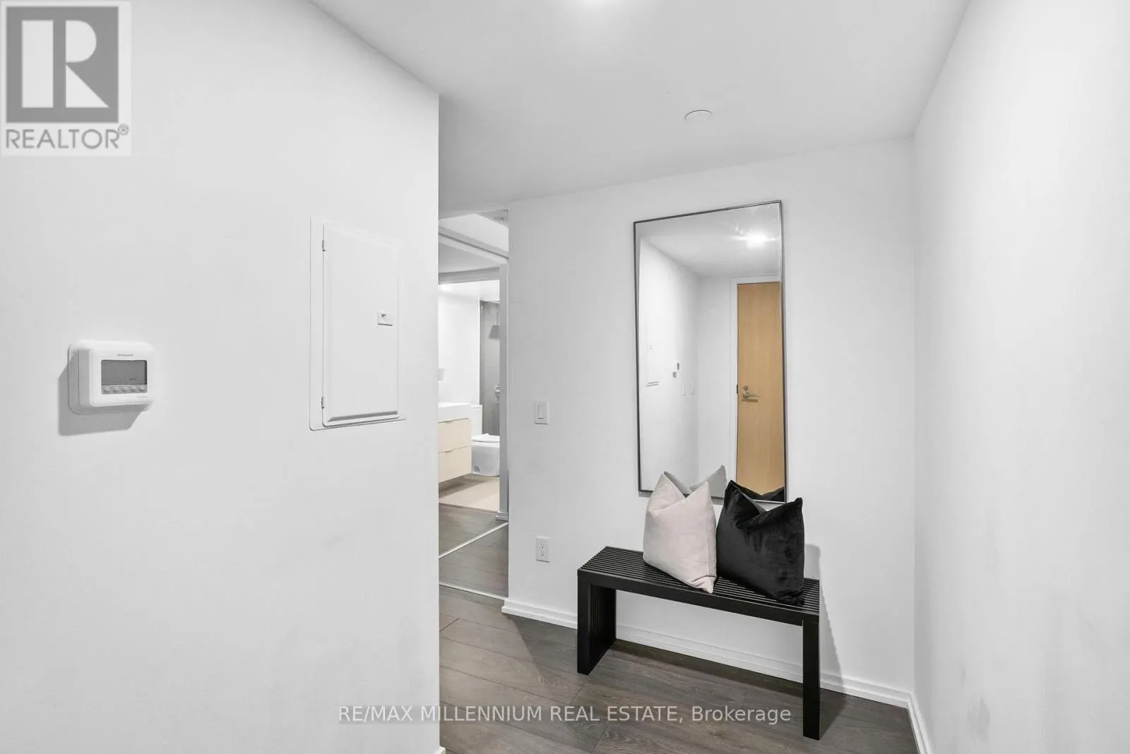 802 - 5 SOUDAN AVENUE