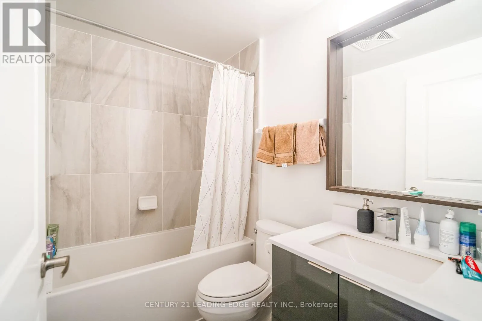 712 - 543 RICHMOND STREET W