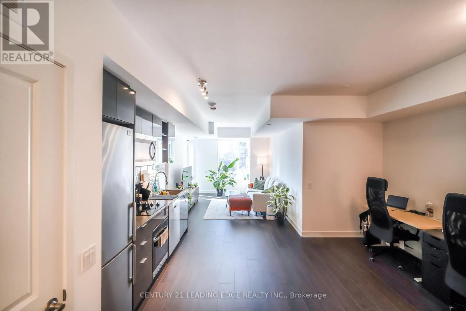 712 - 543 RICHMOND STREET W