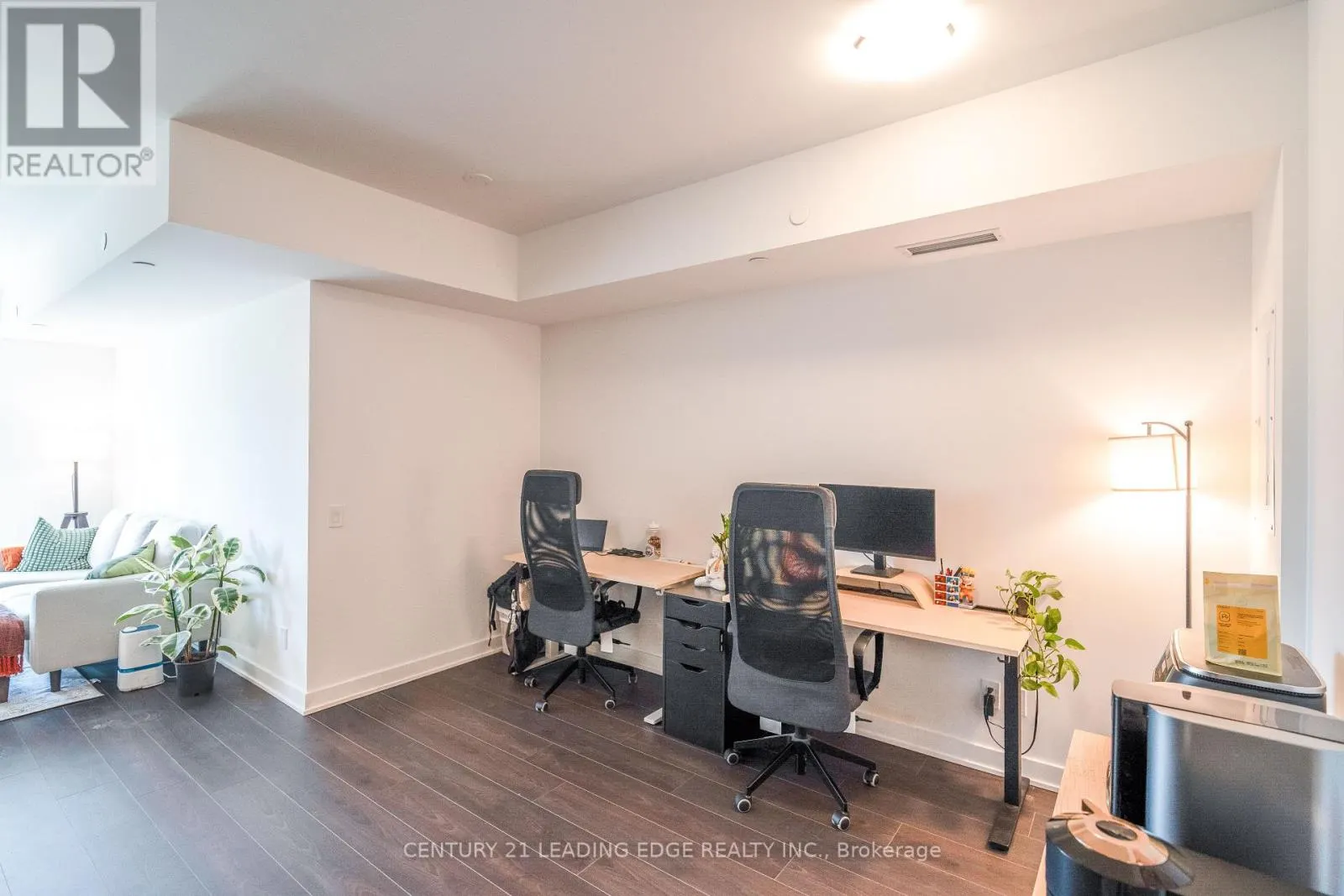 712 - 543 RICHMOND STREET W