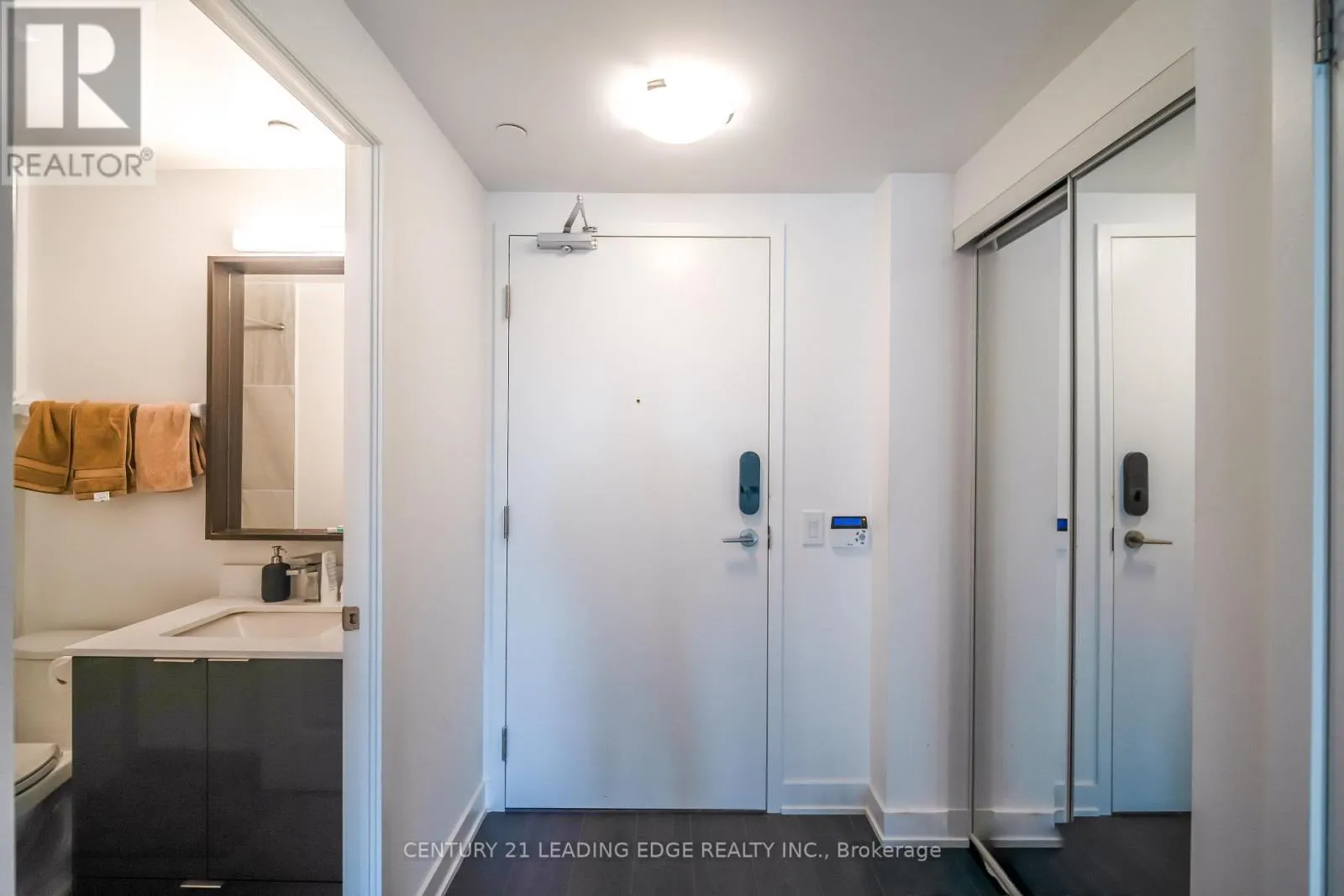 712 - 543 RICHMOND STREET W